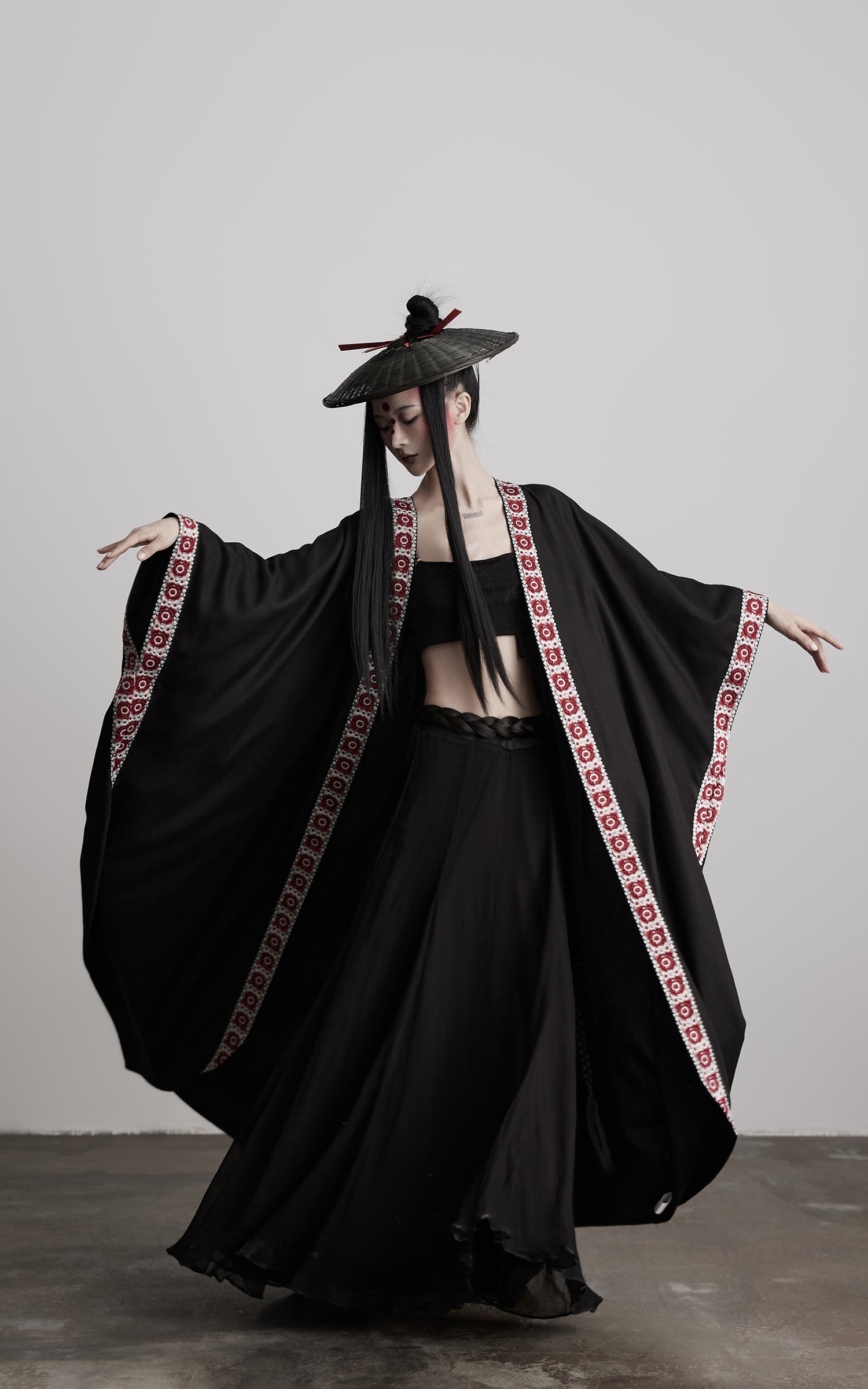 DOINDULGE Embroidered Long Kimono Coat with Flowing Silhouette and Contrast Details