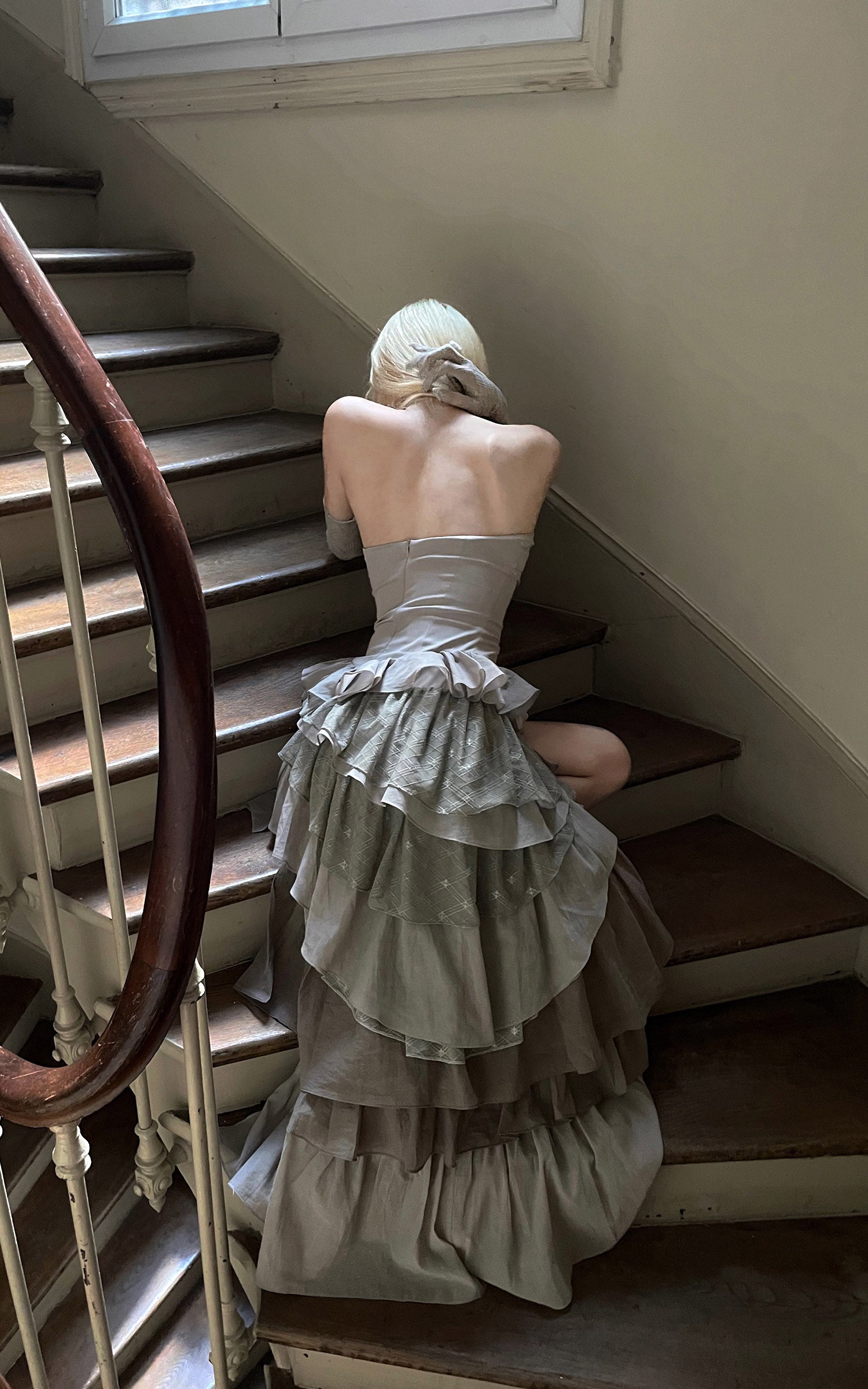 Rase le sol Tiered Lace-Panel Bustier Dress with Sheer Gloves