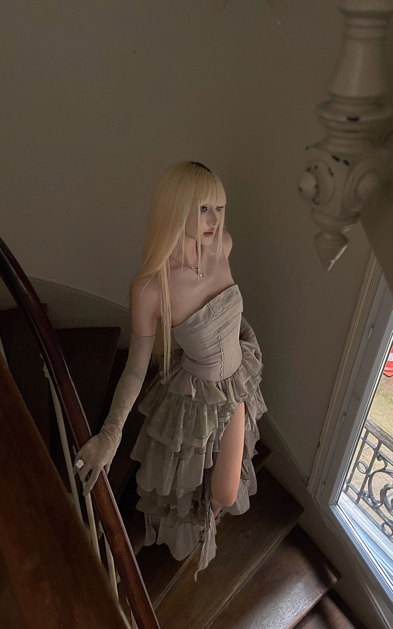 Rase le sol Tiered Lace-Panel Bustier Dress with Sheer Gloves