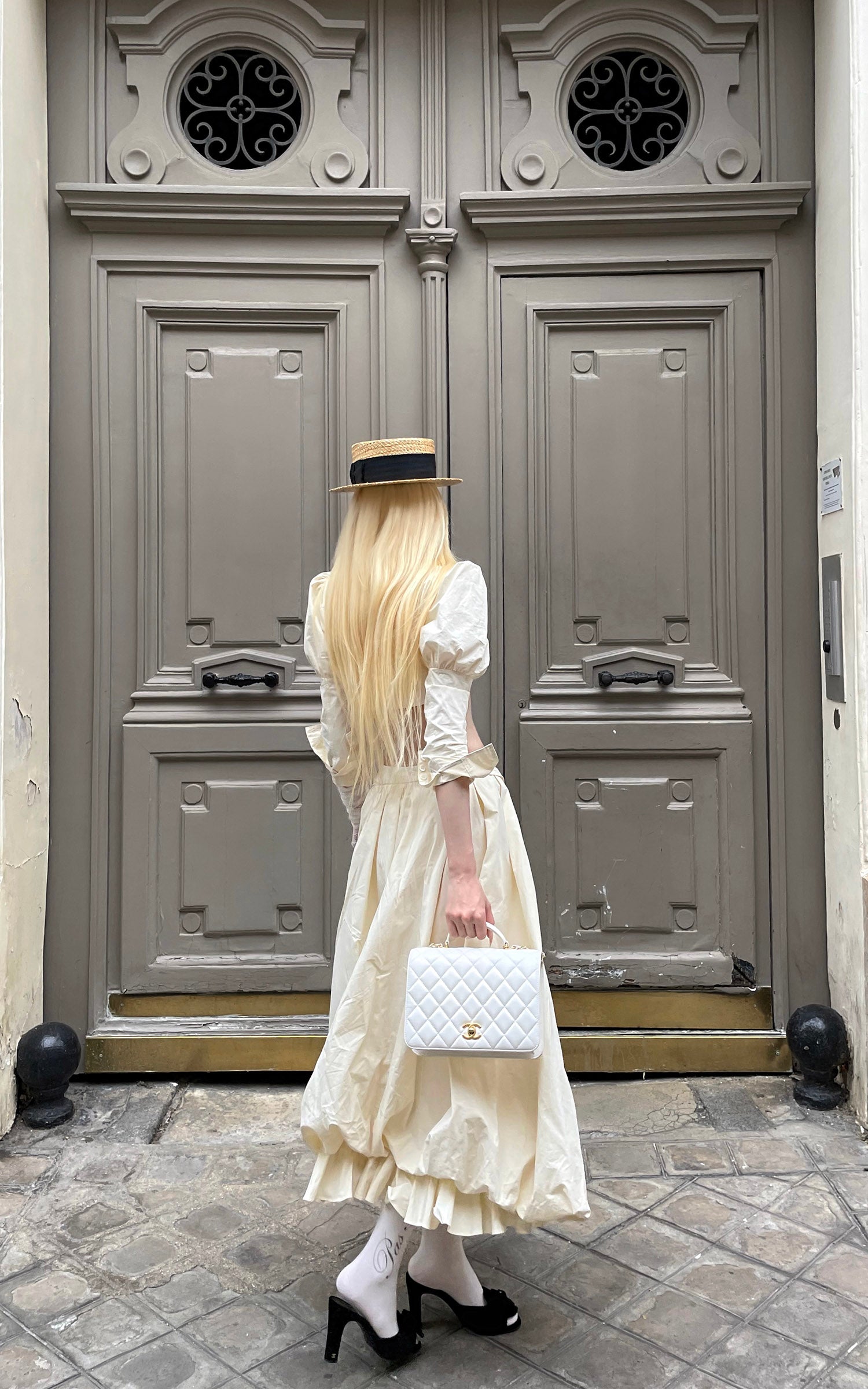 Rase le sol Cropped Puff-Sleeve Shirt with Pleated Front and Rosette Tie
