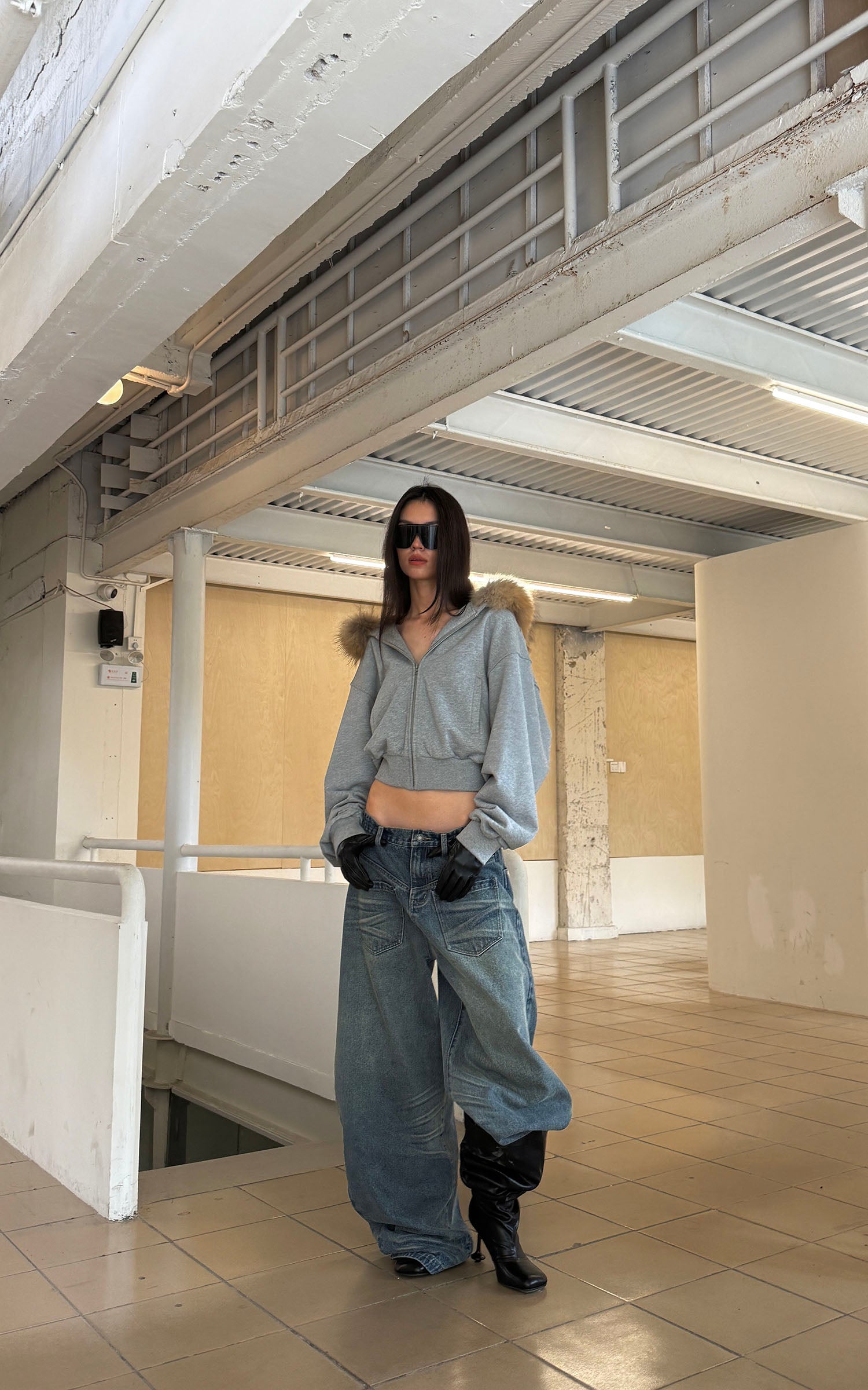 0122stepll Curved Wide-Leg Dragging Jeans