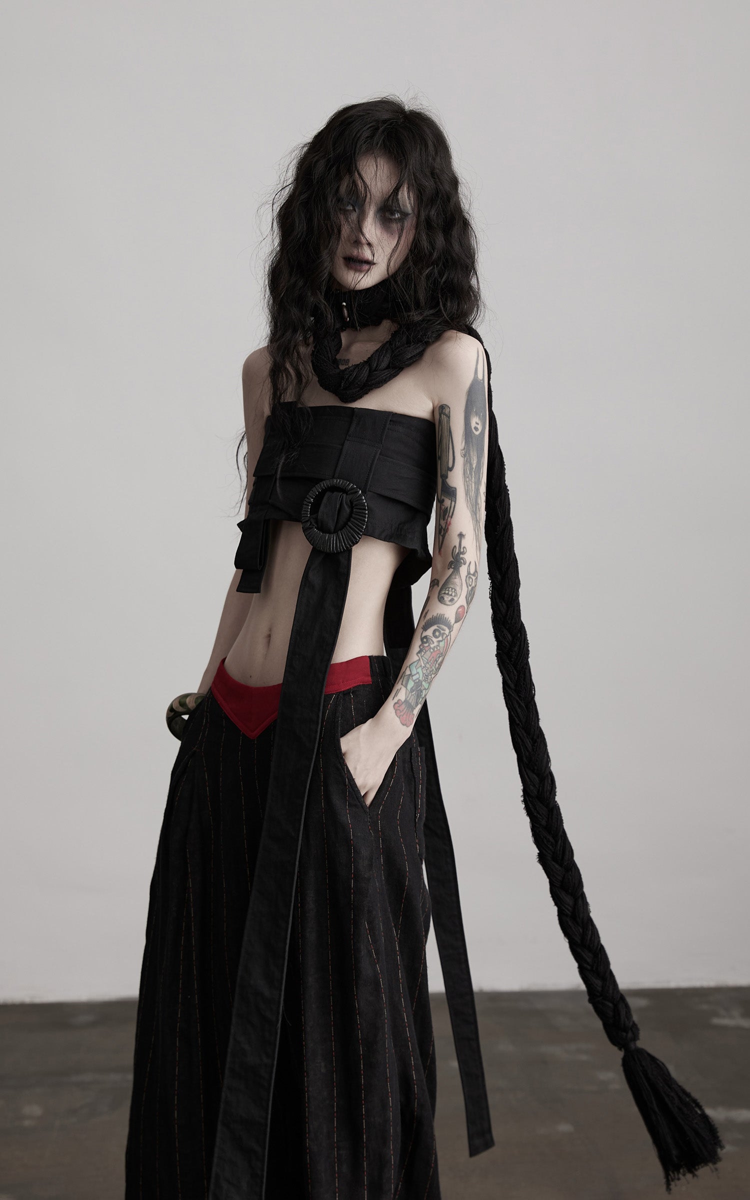 DOINDULGE Structured Strapless Bustier Belt with Oversized Ring Detail