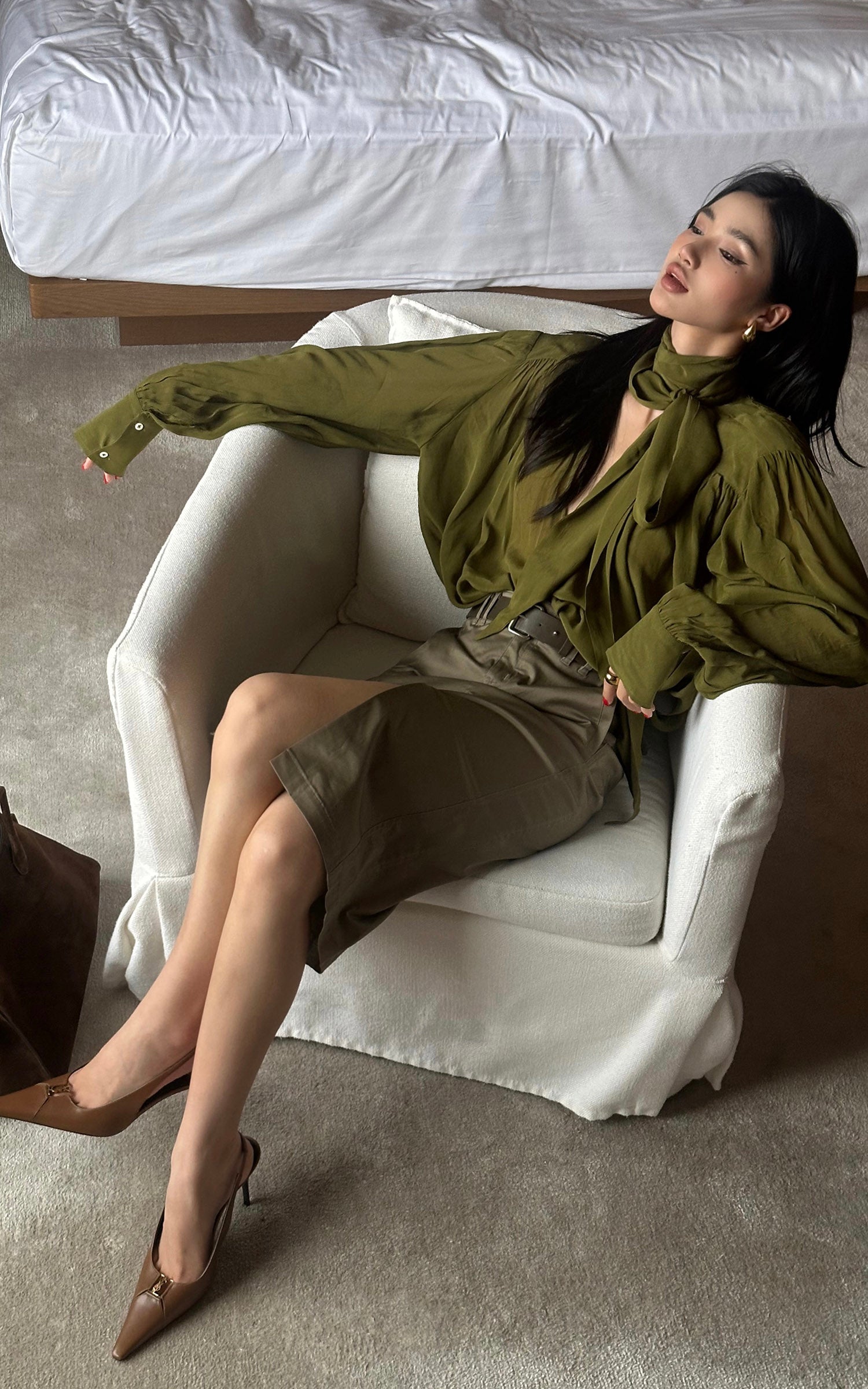 ROVENTE Draped Deep V-Neck Blouse with Tie Collar and Billowy Sleeves