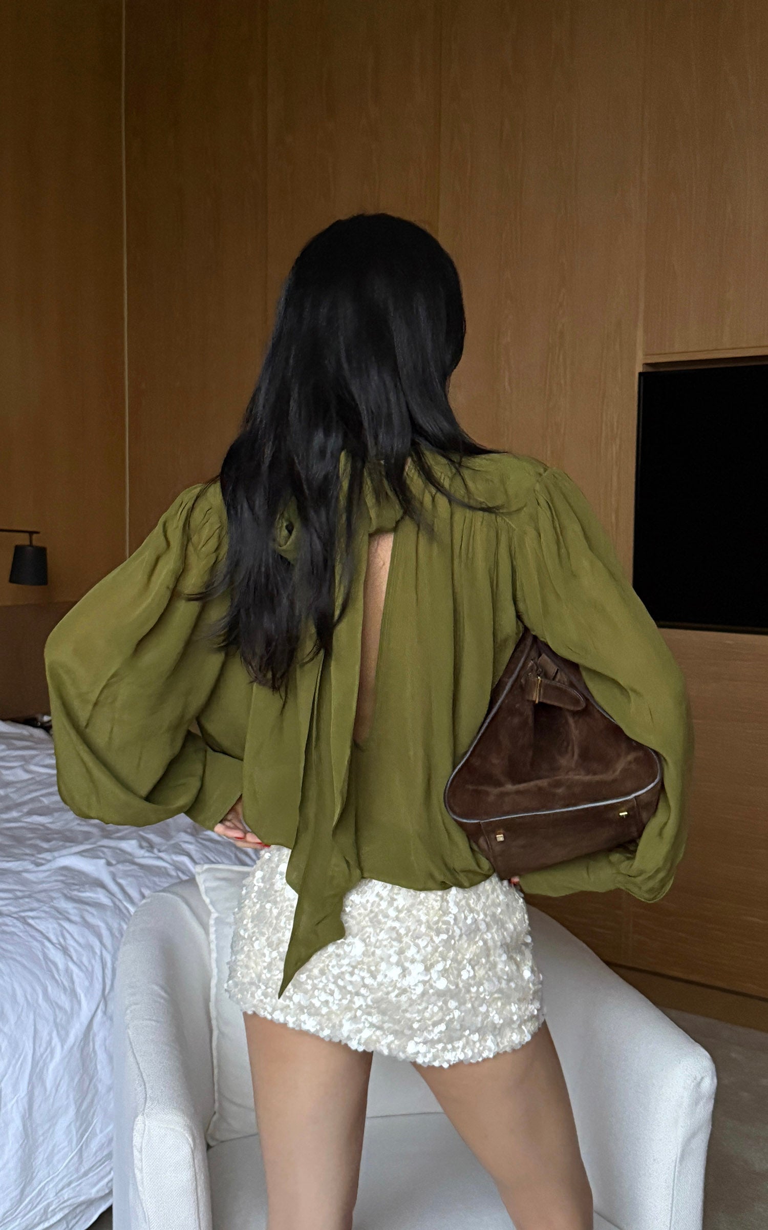 ROVENTE Draped Deep V-Neck Blouse with Tie Collar and Billowy Sleeves