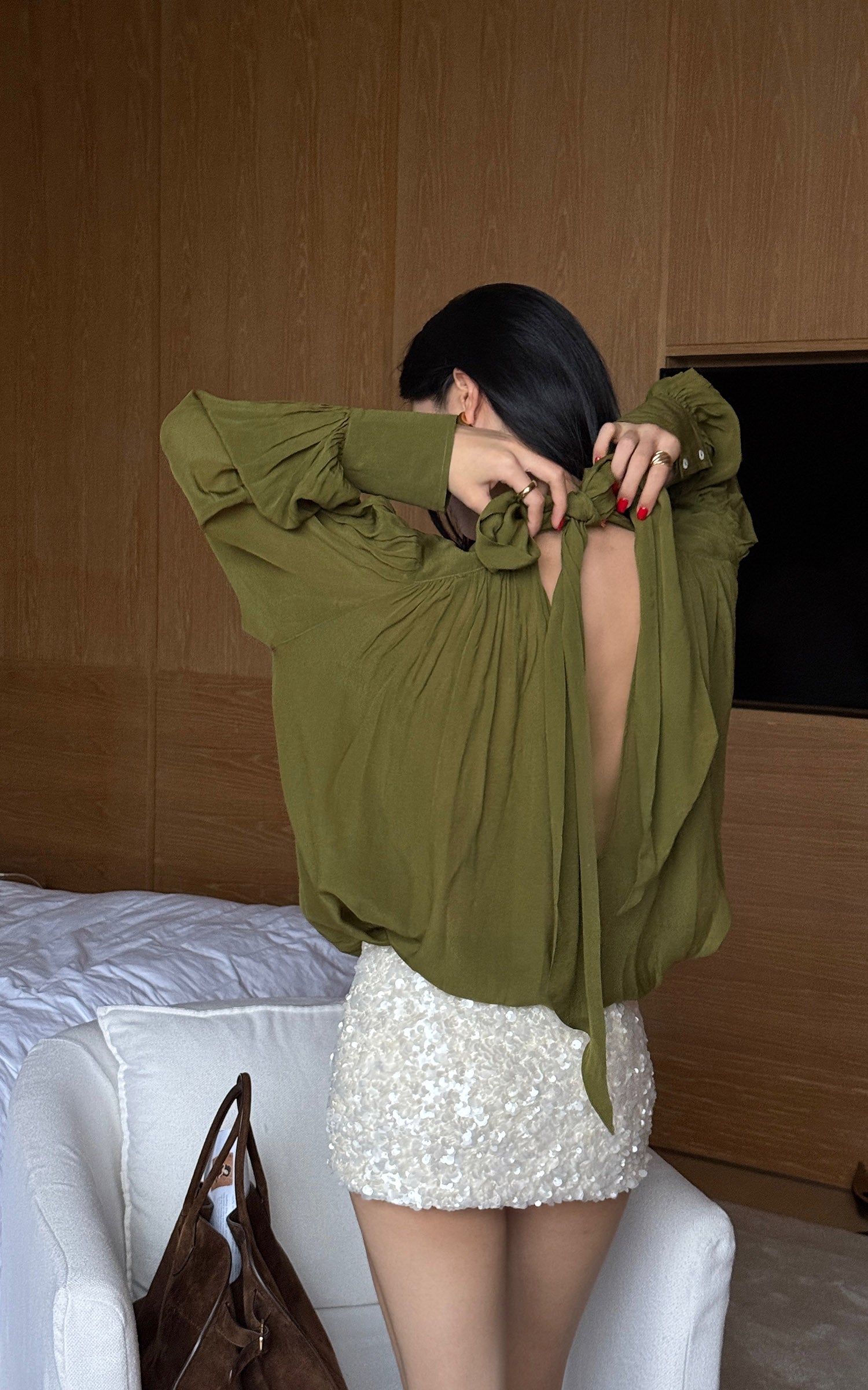 ROVENTE Draped Deep V-Neck Blouse with Tie Collar and Billowy Sleeves