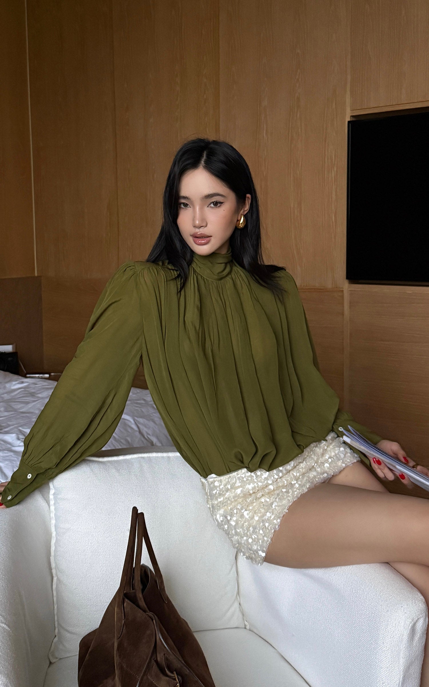 ROVENTE Draped Deep V-Neck Blouse with Tie Collar and Billowy Sleeves