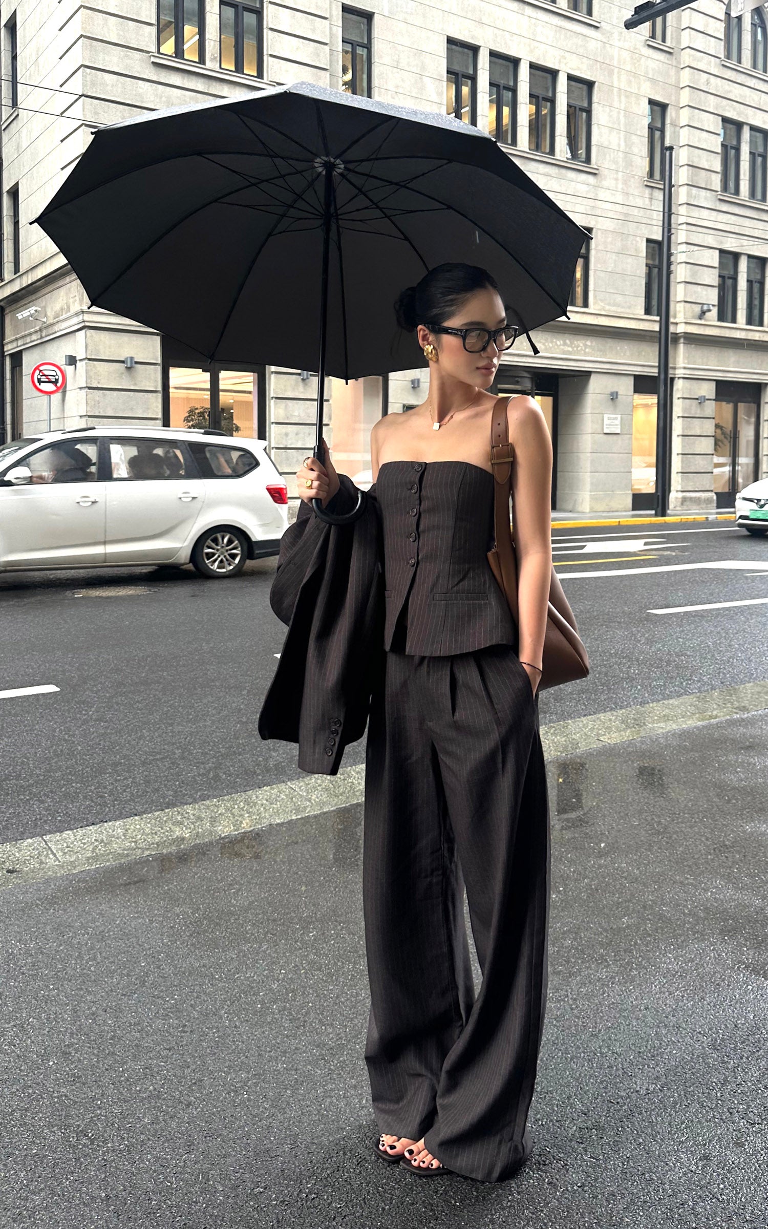 ROVENTE Pinstripe Wide-Leg Trousers with Pleated Front and Tailored Waist