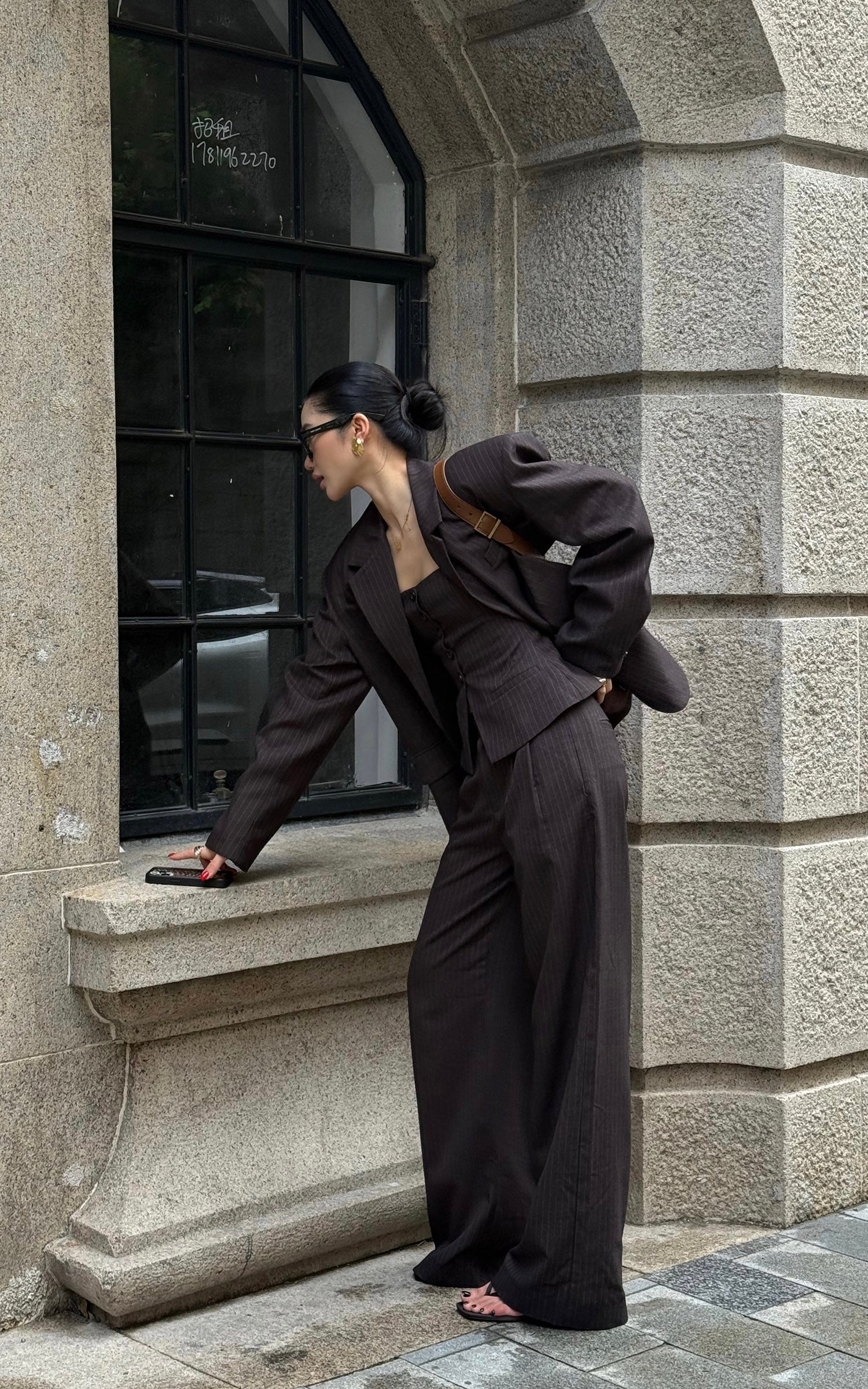 ROVENTE Pinstripe Wide-Leg Trousers with Pleated Front and Tailored Waist
