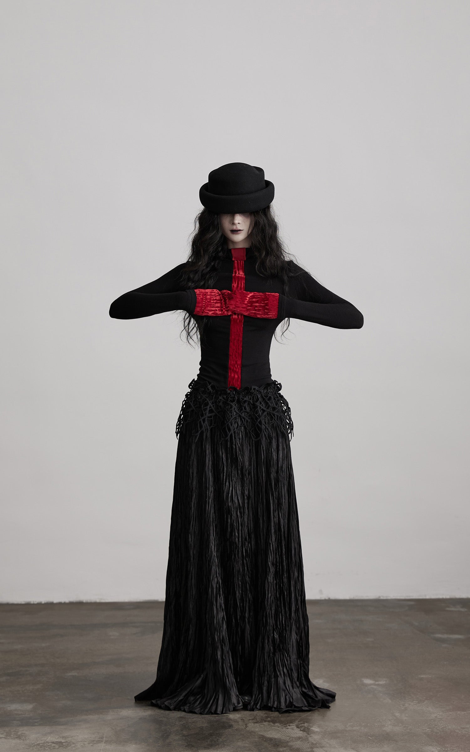 DOINDULGE Contrast Velvet Panel Long Sleeve T-Shirt