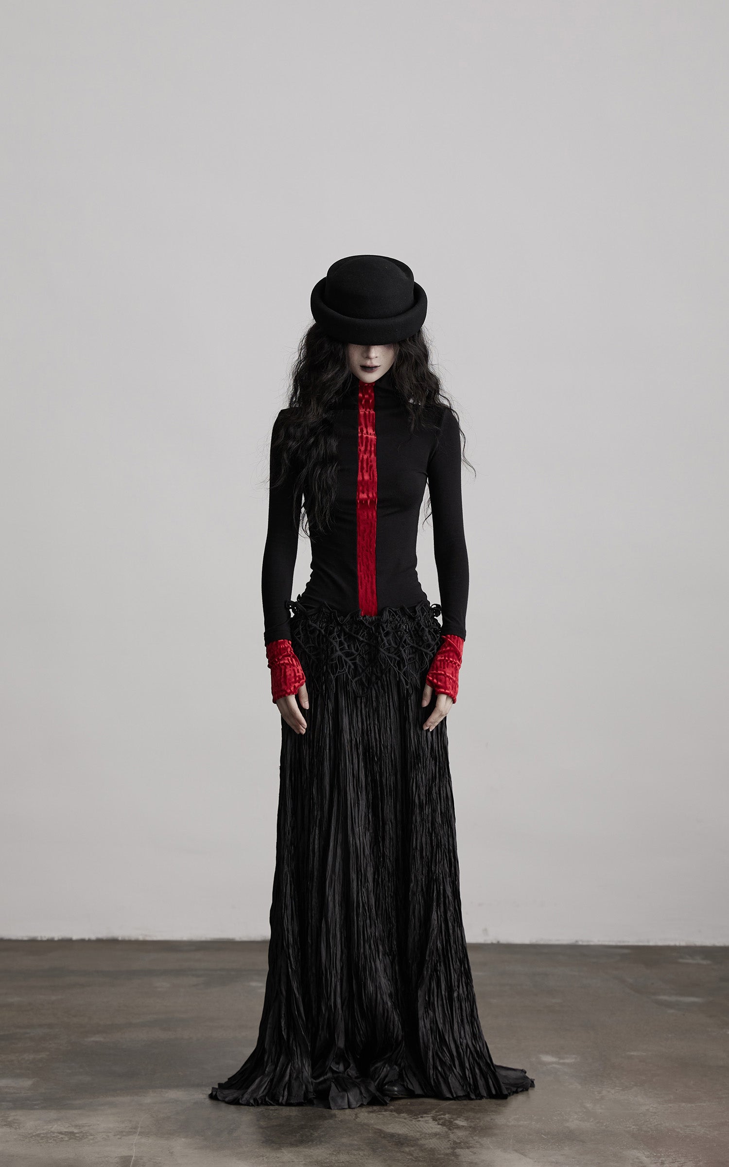 DOINDULGE Contrast Velvet Panel Long Sleeve T-Shirt