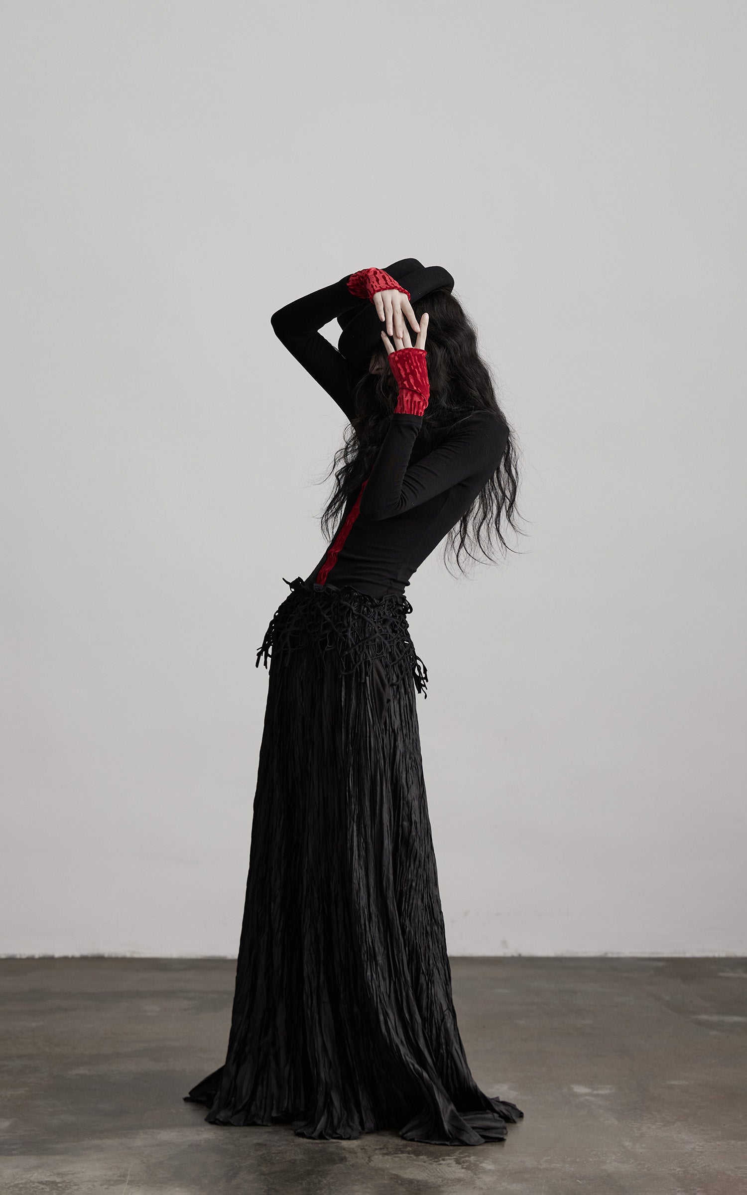 DOINDULGE Contrast Velvet Panel Long Sleeve T-Shirt