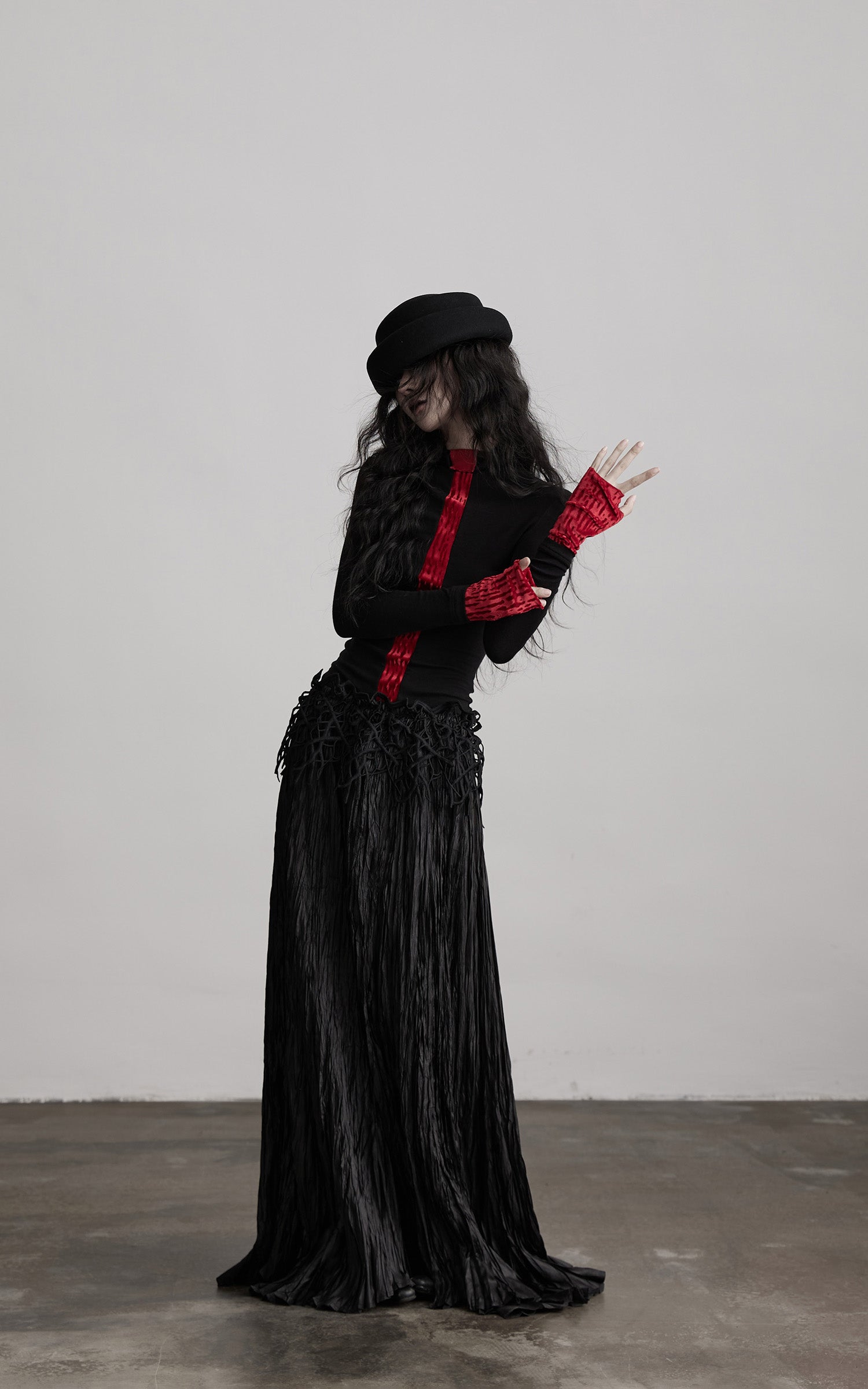 DOINDULGE Contrast Velvet Panel Long Sleeve T-Shirt