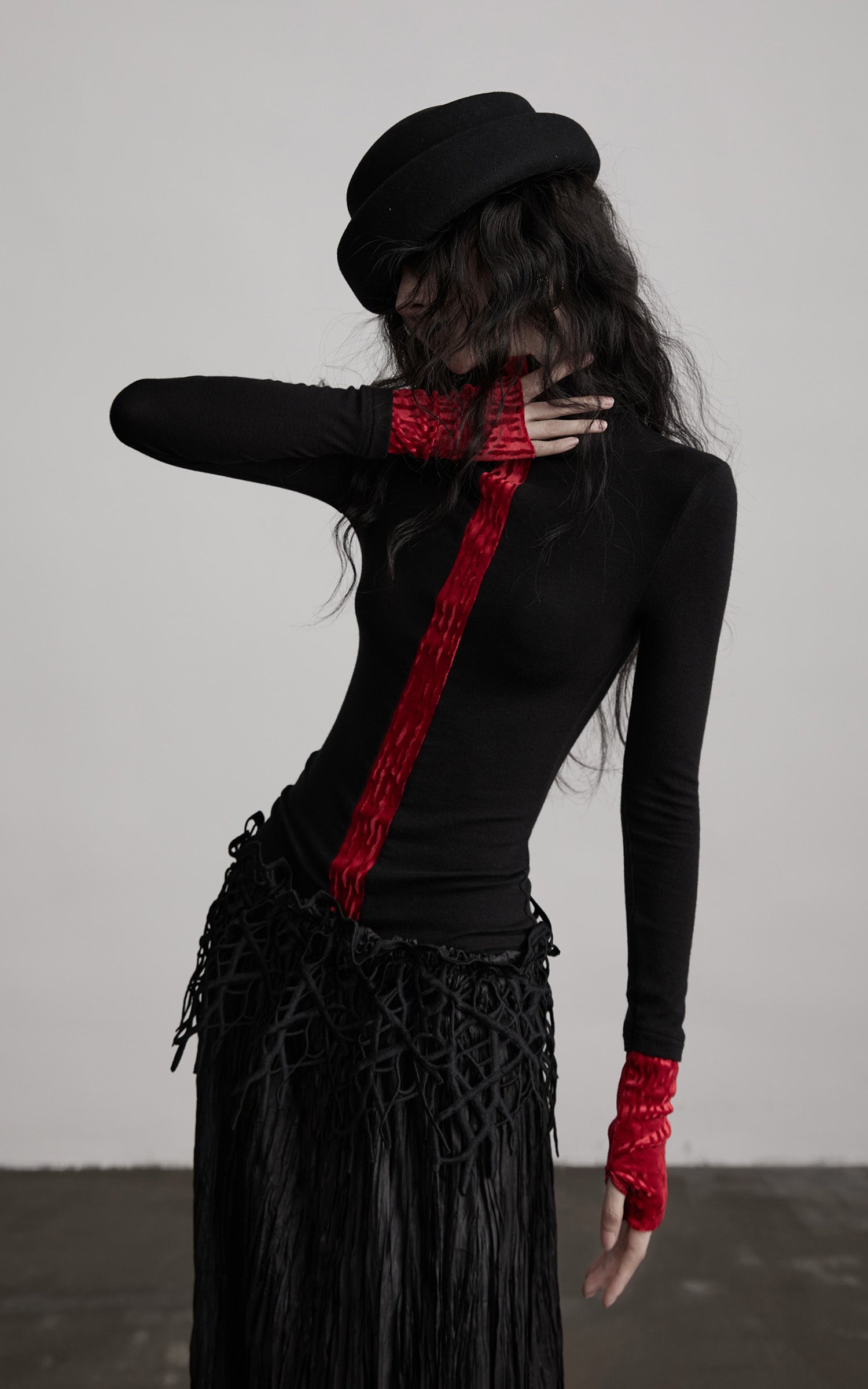 DOINDULGE Contrast Velvet Panel Long Sleeve T-Shirt