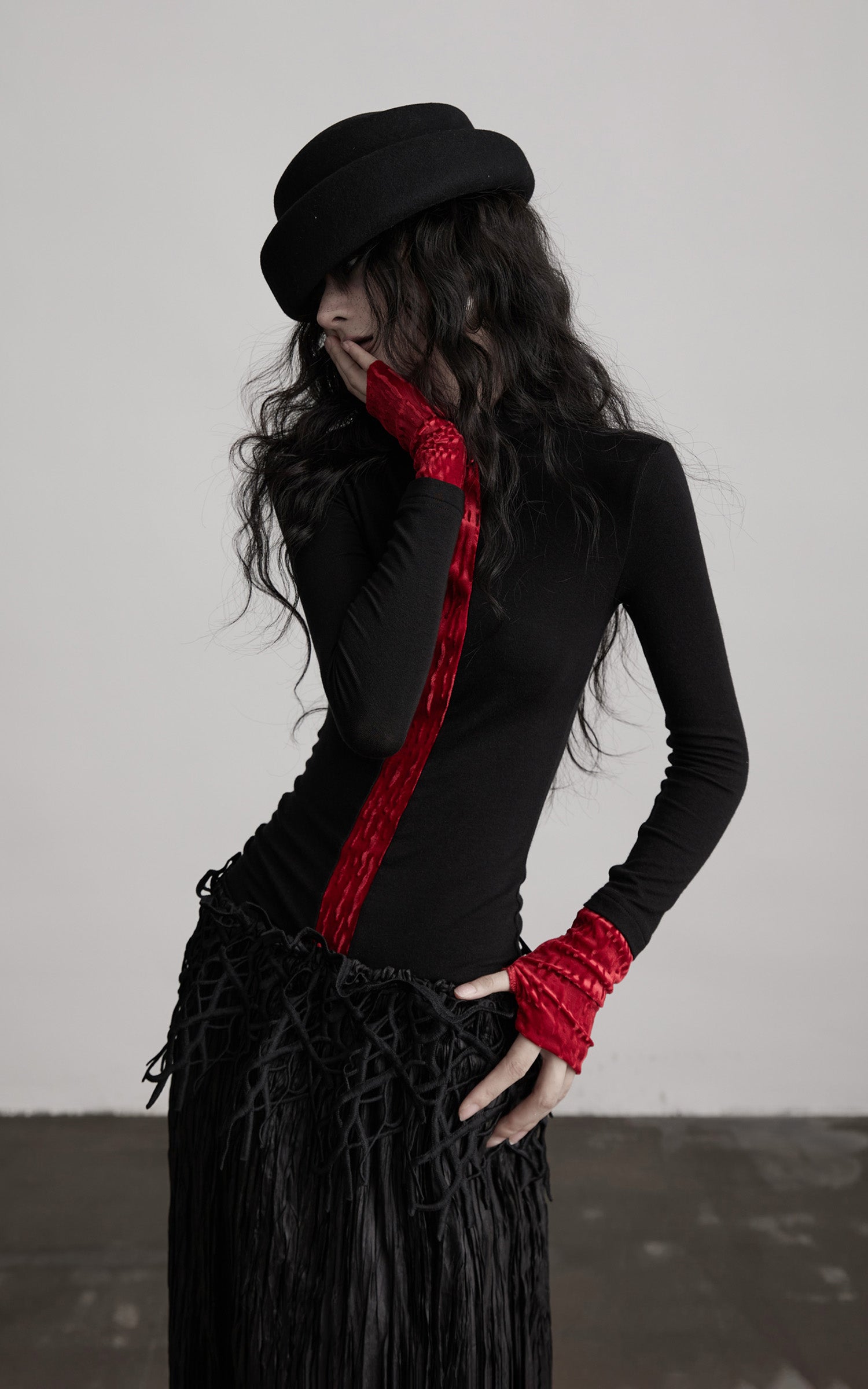 DOINDULGE Contrast Velvet Panel Long Sleeve T-Shirt