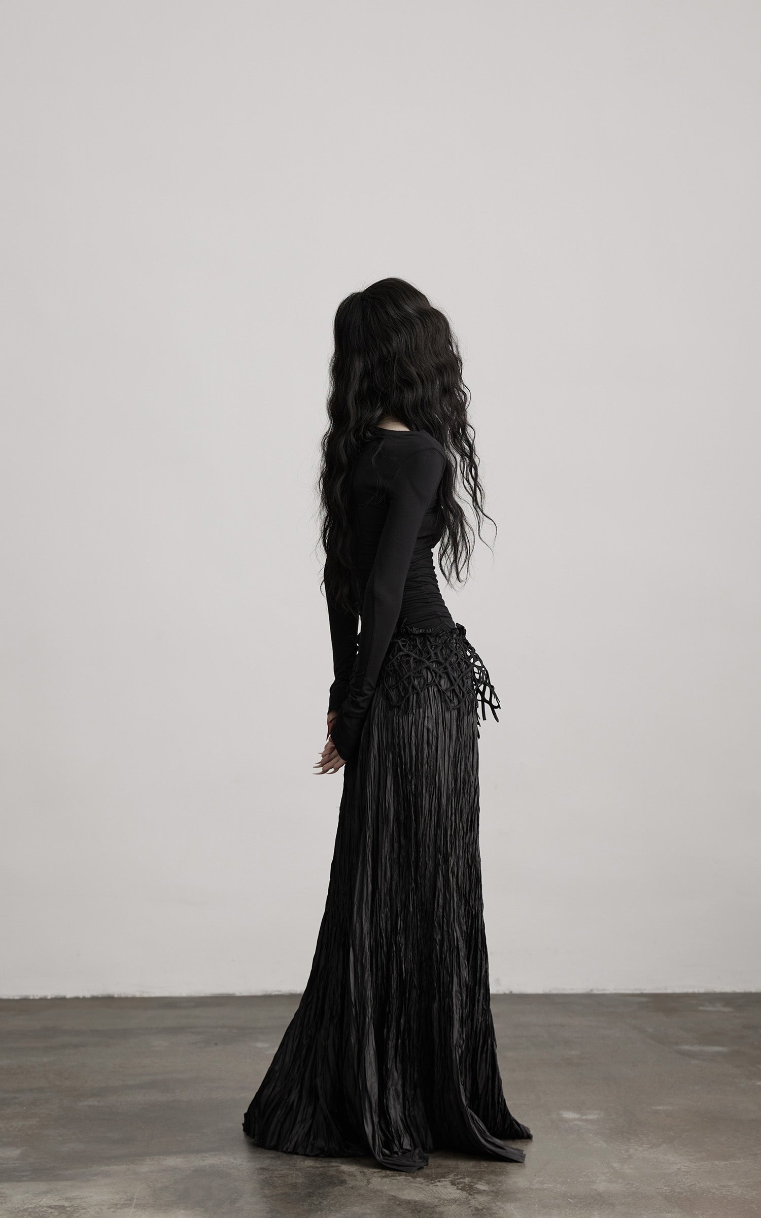 DOINDULGE Deep V Lace Detail Long Sleeve T-Shirt