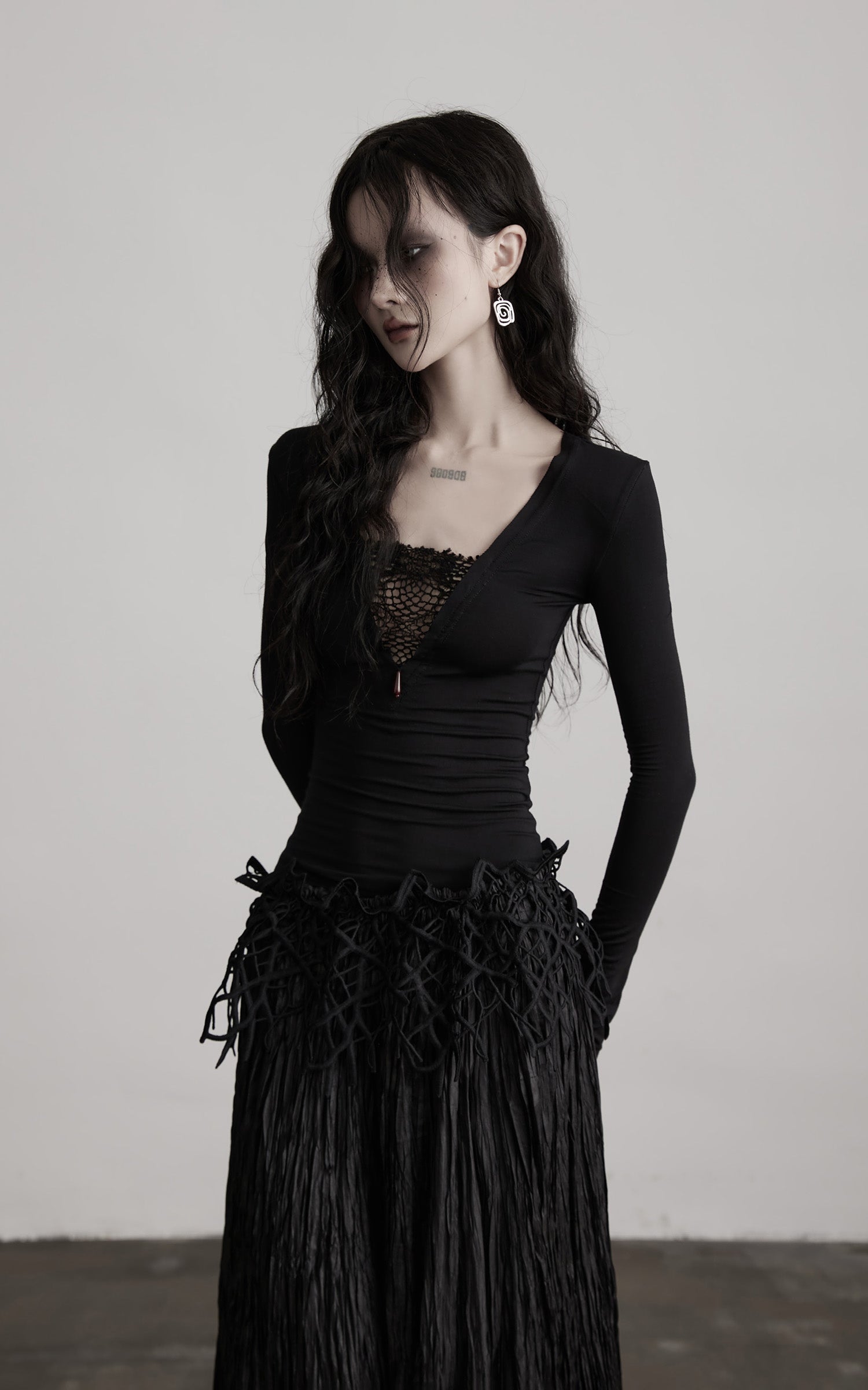 DOINDULGE Deep V Lace Detail Long Sleeve T-Shirt