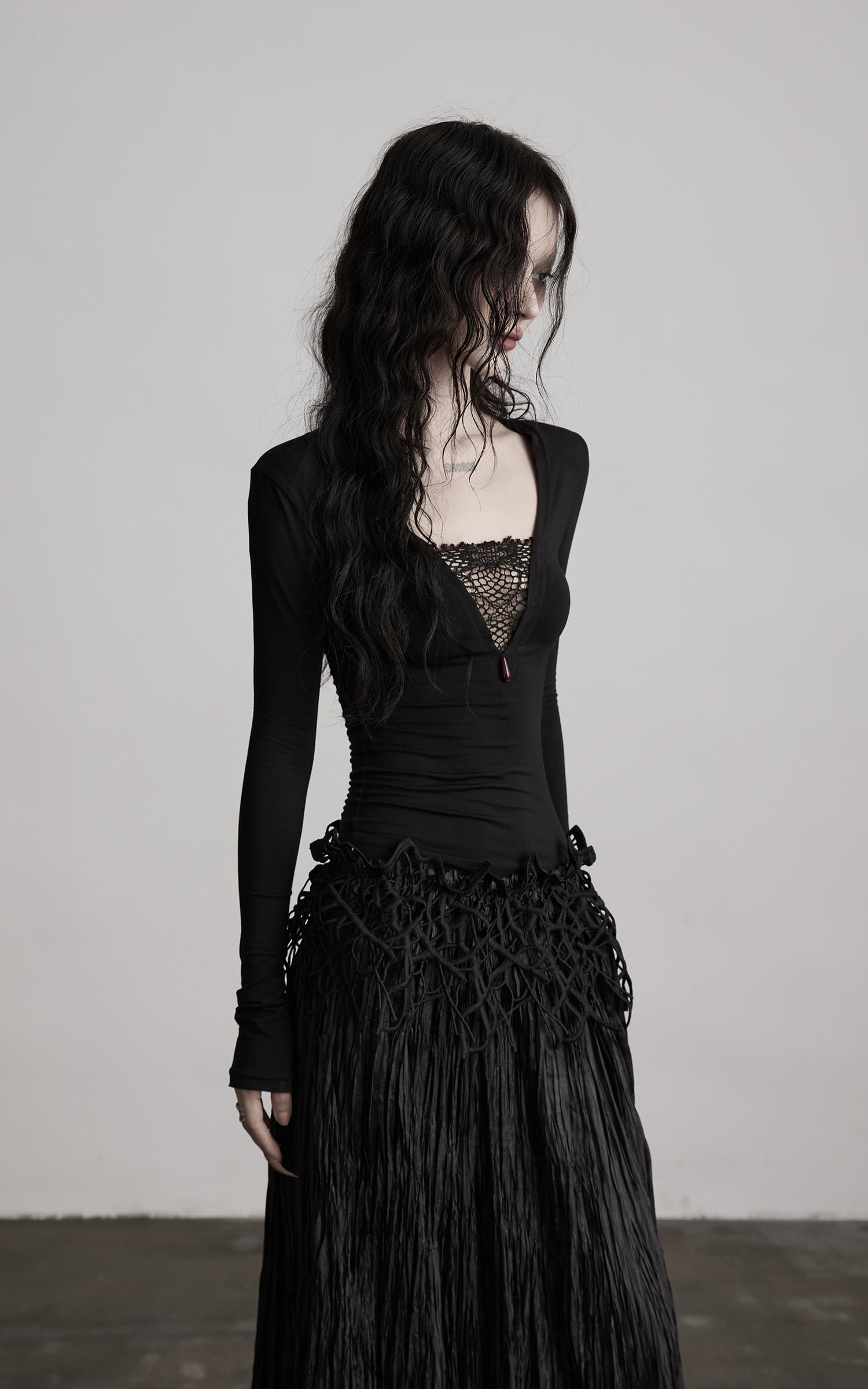 DOINDULGE Deep V Lace Detail Long Sleeve T-Shirt