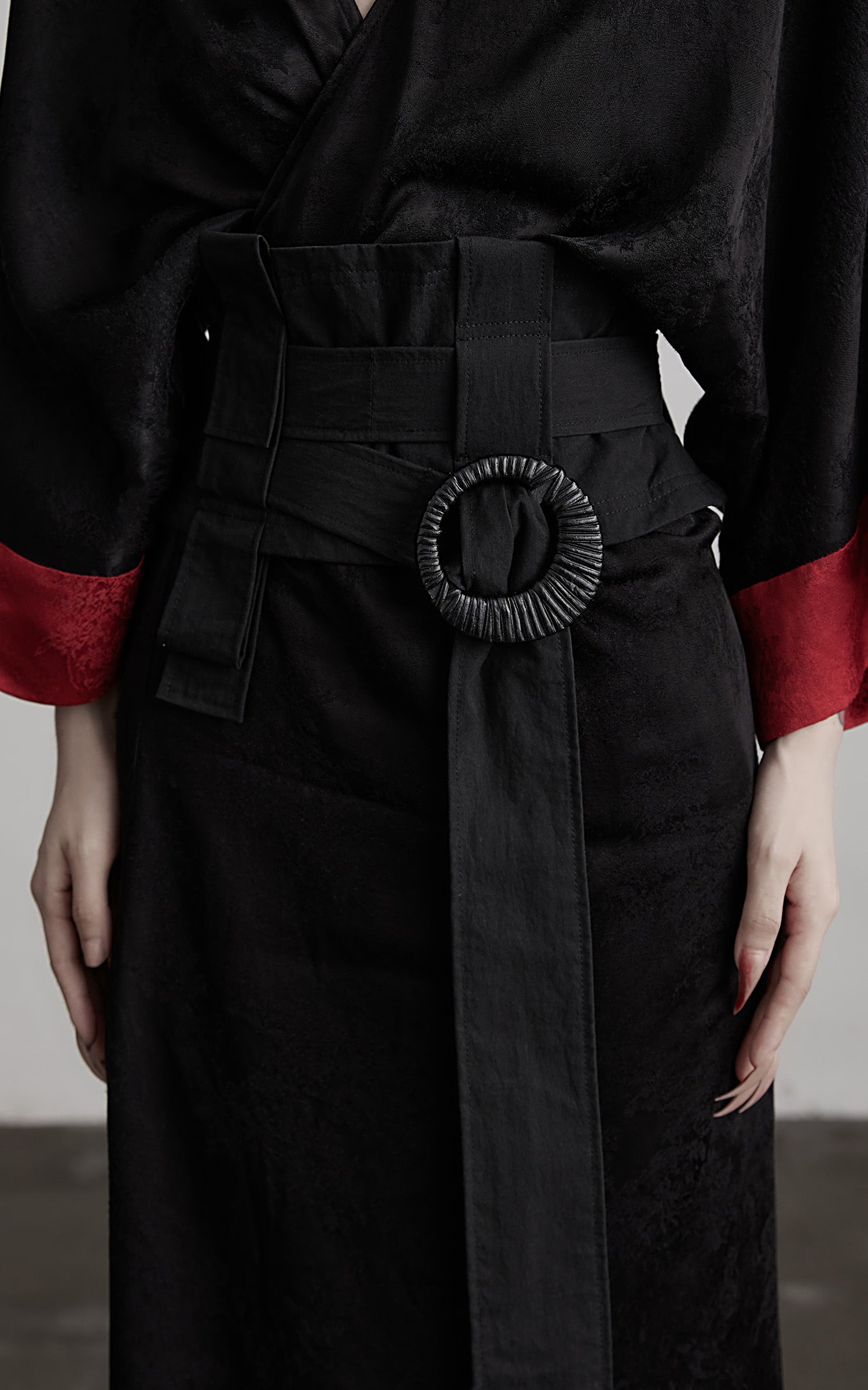 DOINDULGE Structured Strapless Bustier Belt with Oversized Ring Detail