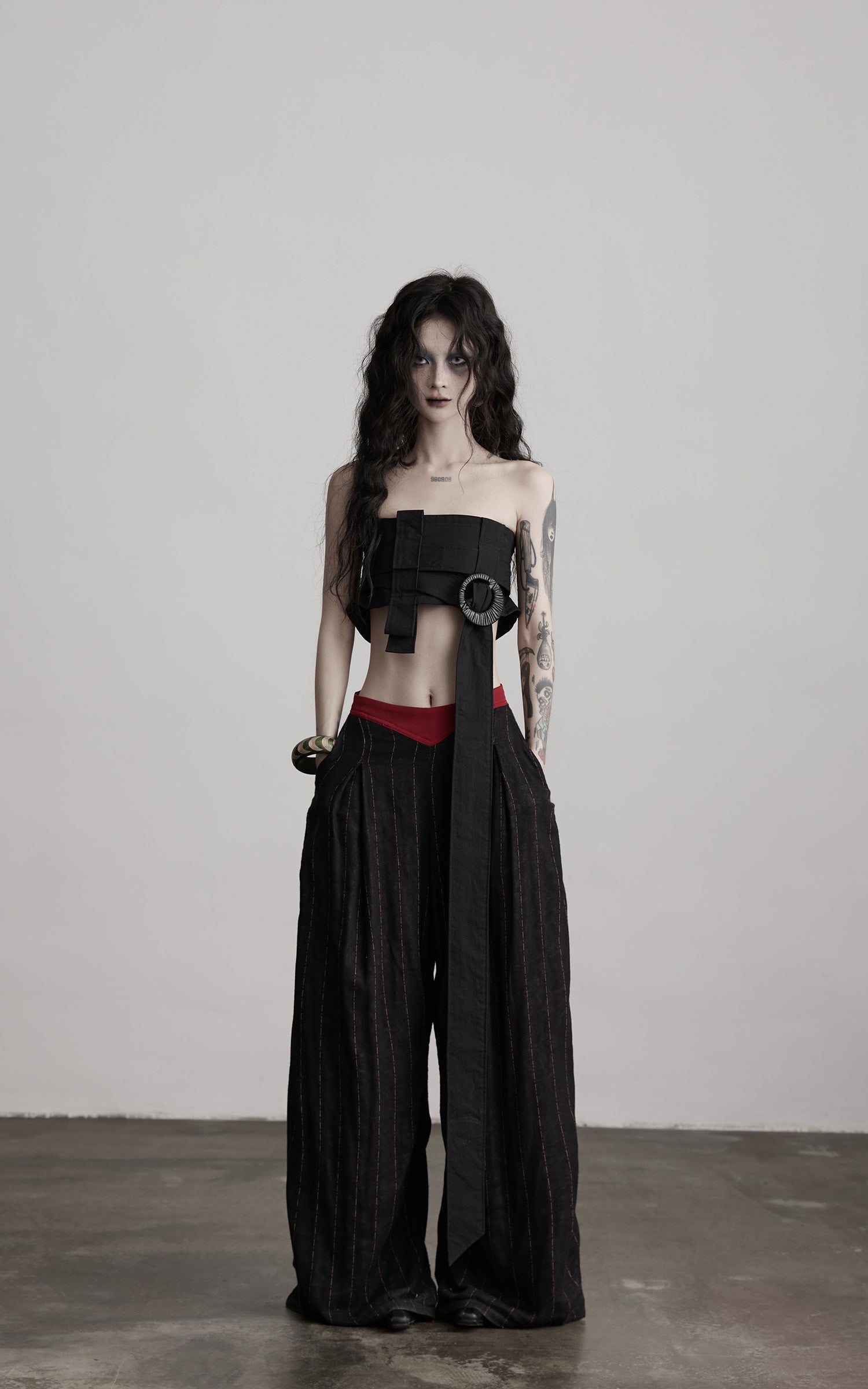 DOINDULGE Structured Strapless Bustier Belt with Oversized Ring Detail