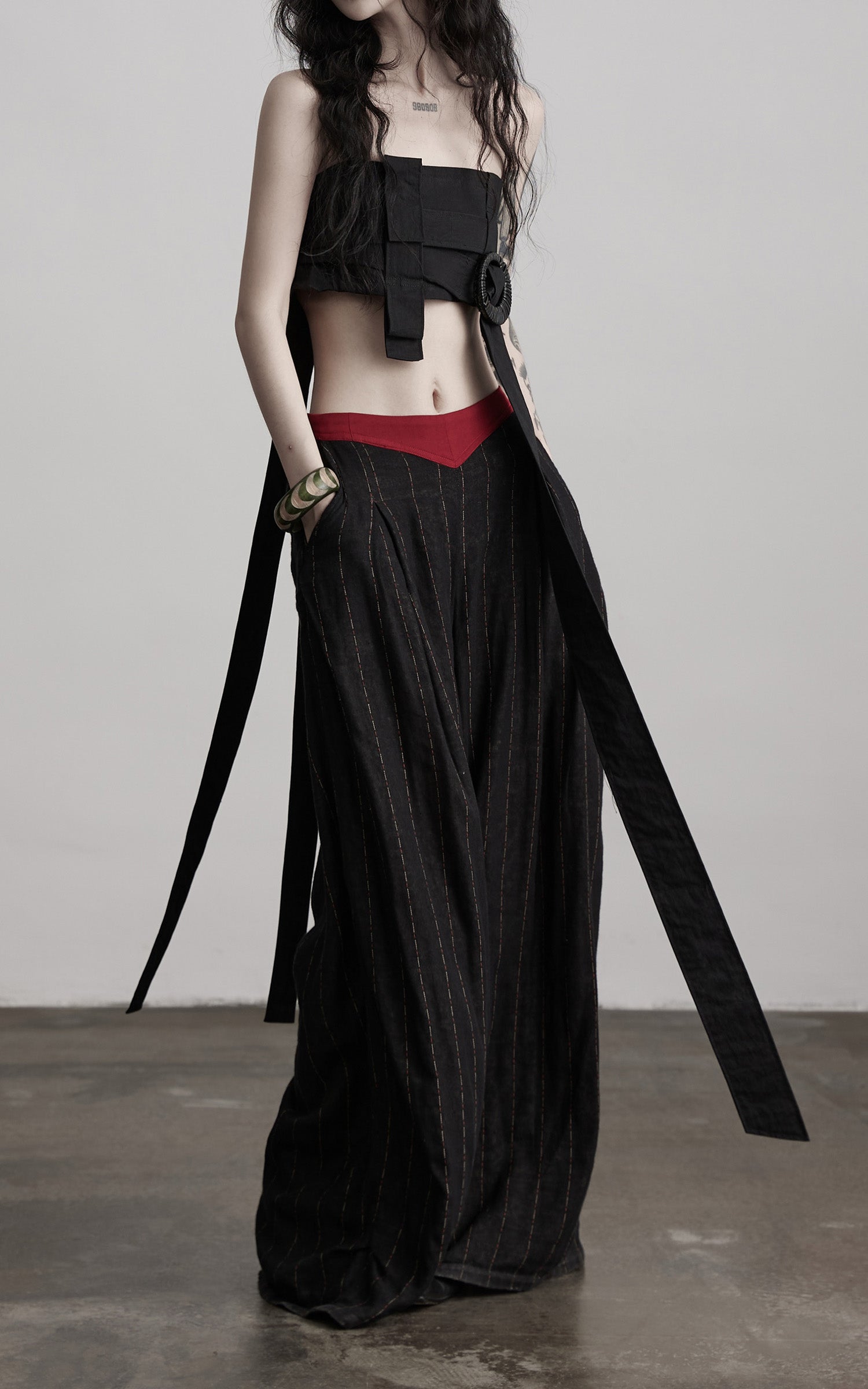 DOINDULGE Structured Strapless Bustier Belt with Oversized Ring Detail