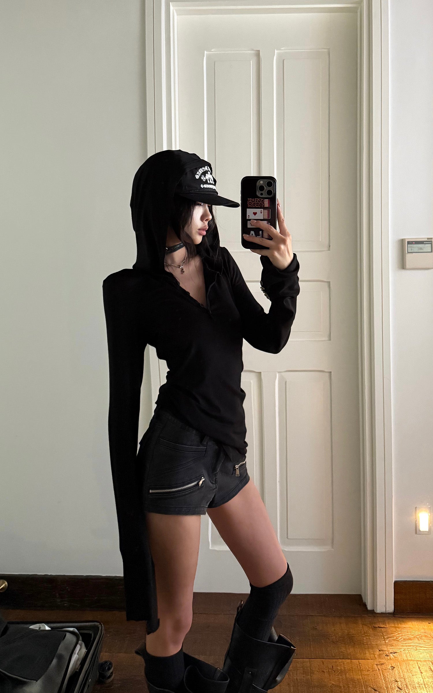 WARDEN EDGE Slim Fit Hooded Long Sleeve Tee