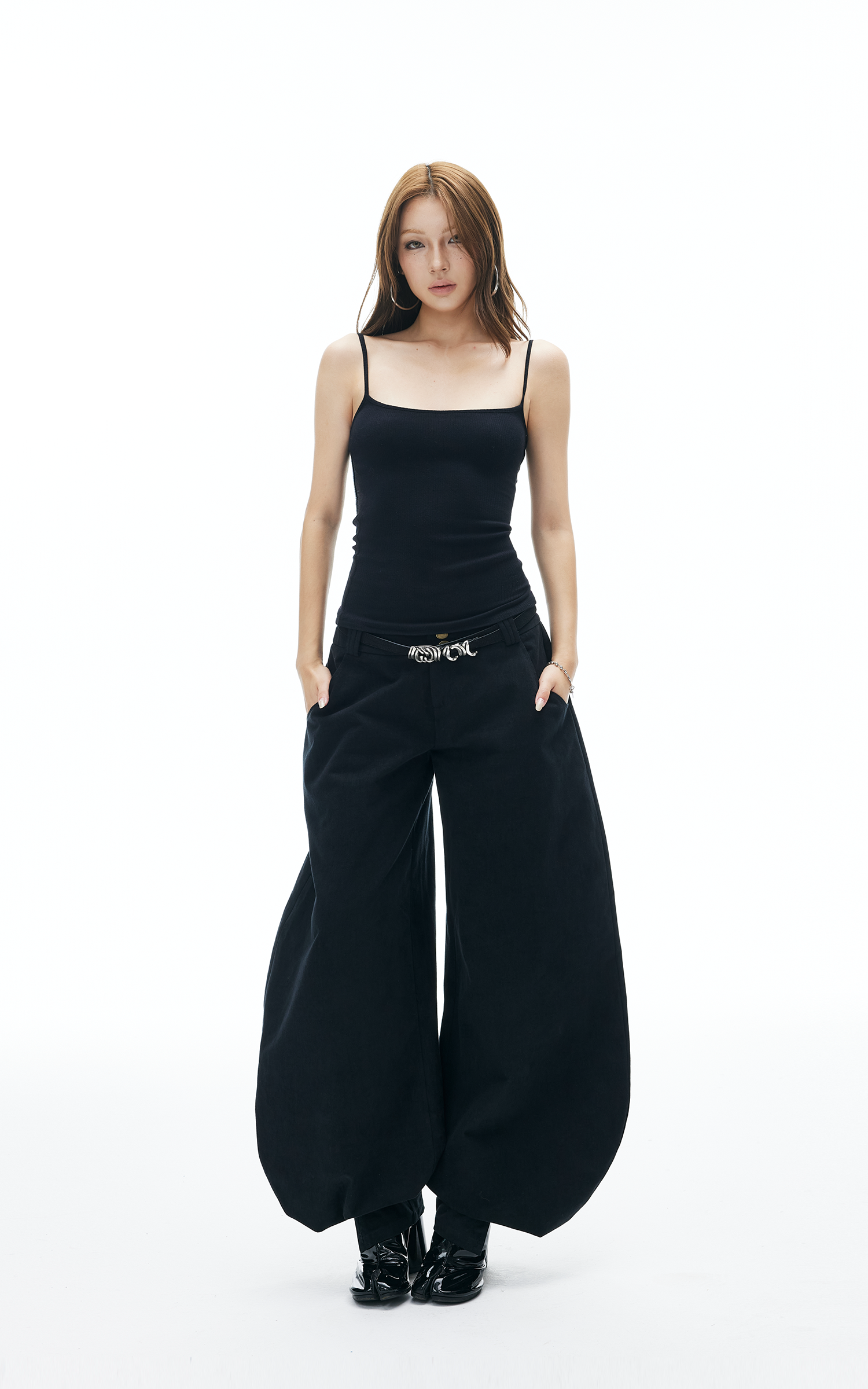 IAMXIAA Ribbed Knit Spaghetti Strap Tank Top