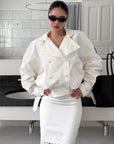 ROVENTE Cropped Double-Breasted Trench Jacket with Structured Lapels and Buckled Cuffs