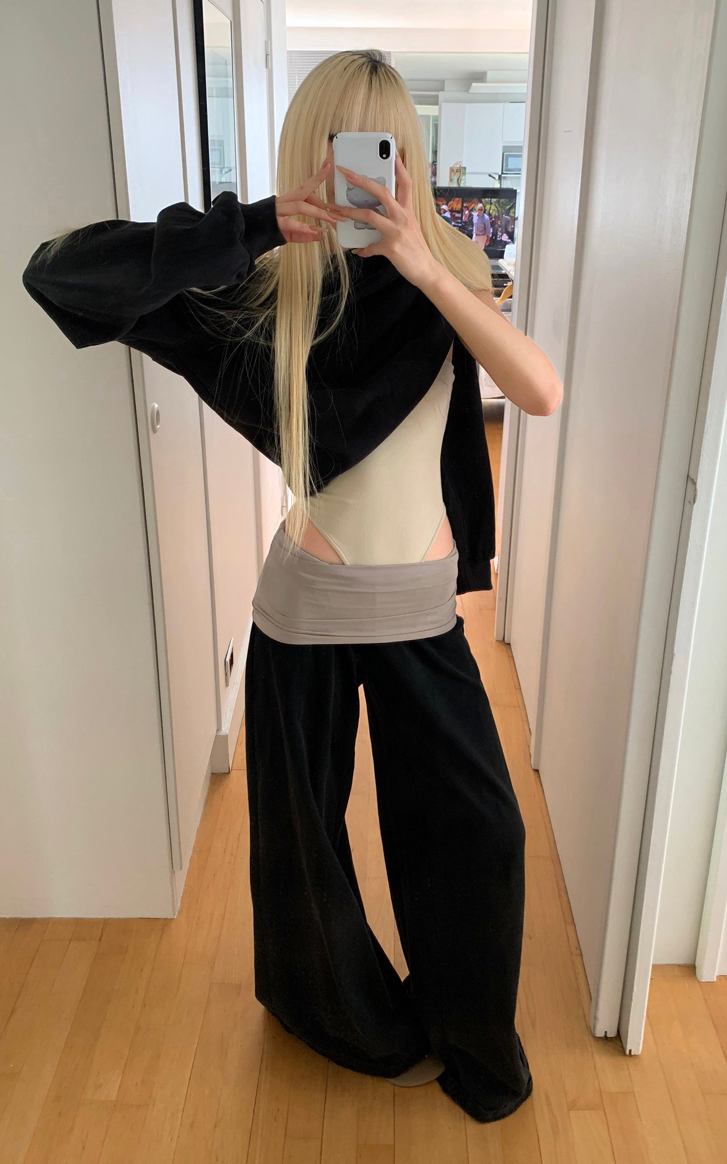 Rase le sol Embroidered Oversized Sweatshirt