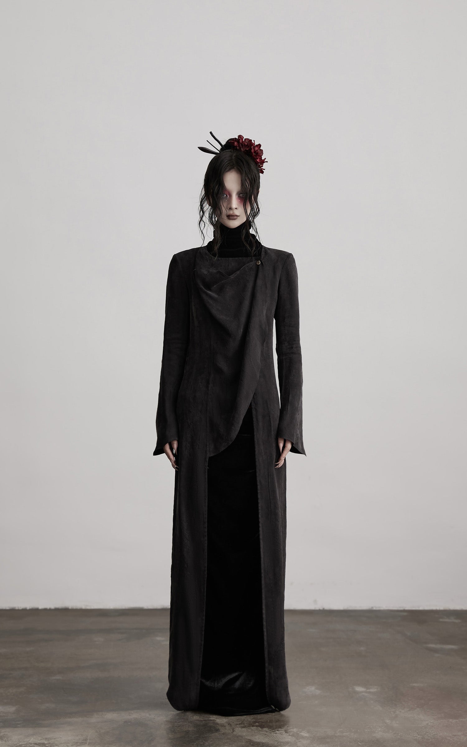DOINDULGE Asymmetric Long Shirt Draped Textured Layer Deconstructed Minimal Design