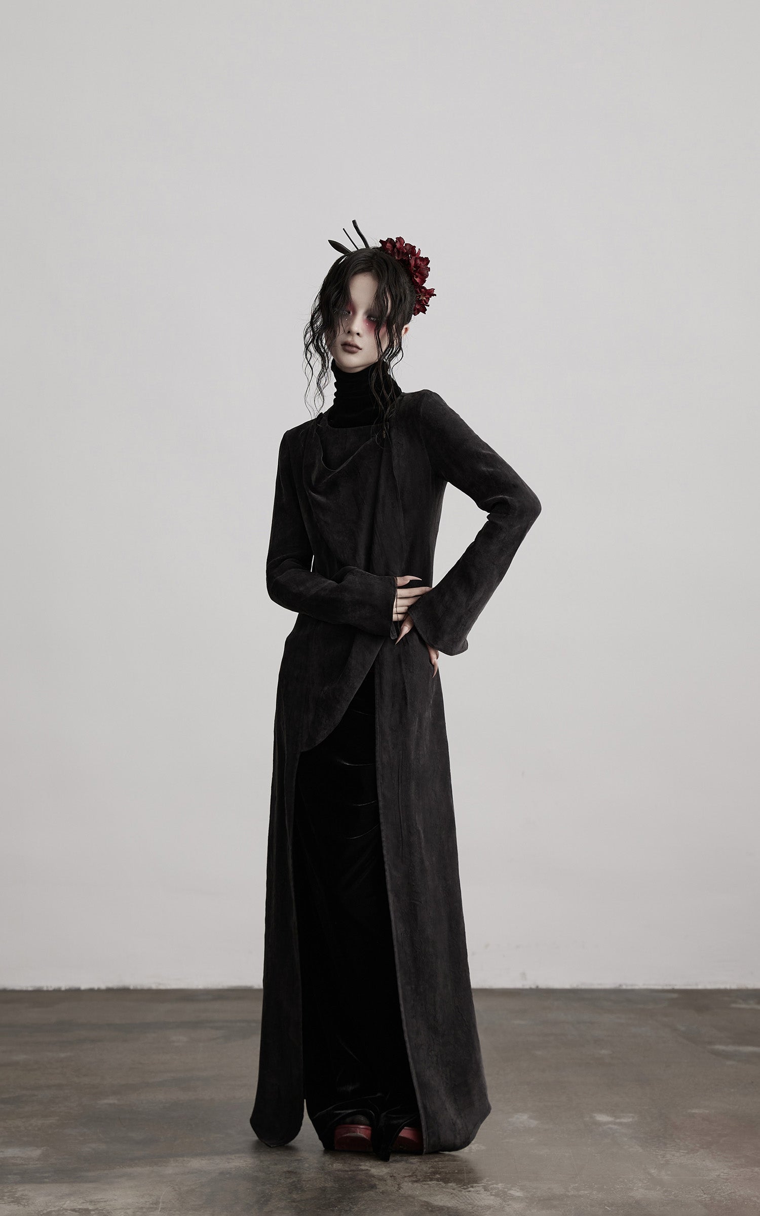 DOINDULGE Asymmetric Long Shirt Draped Textured Layer Deconstructed Minimal Design