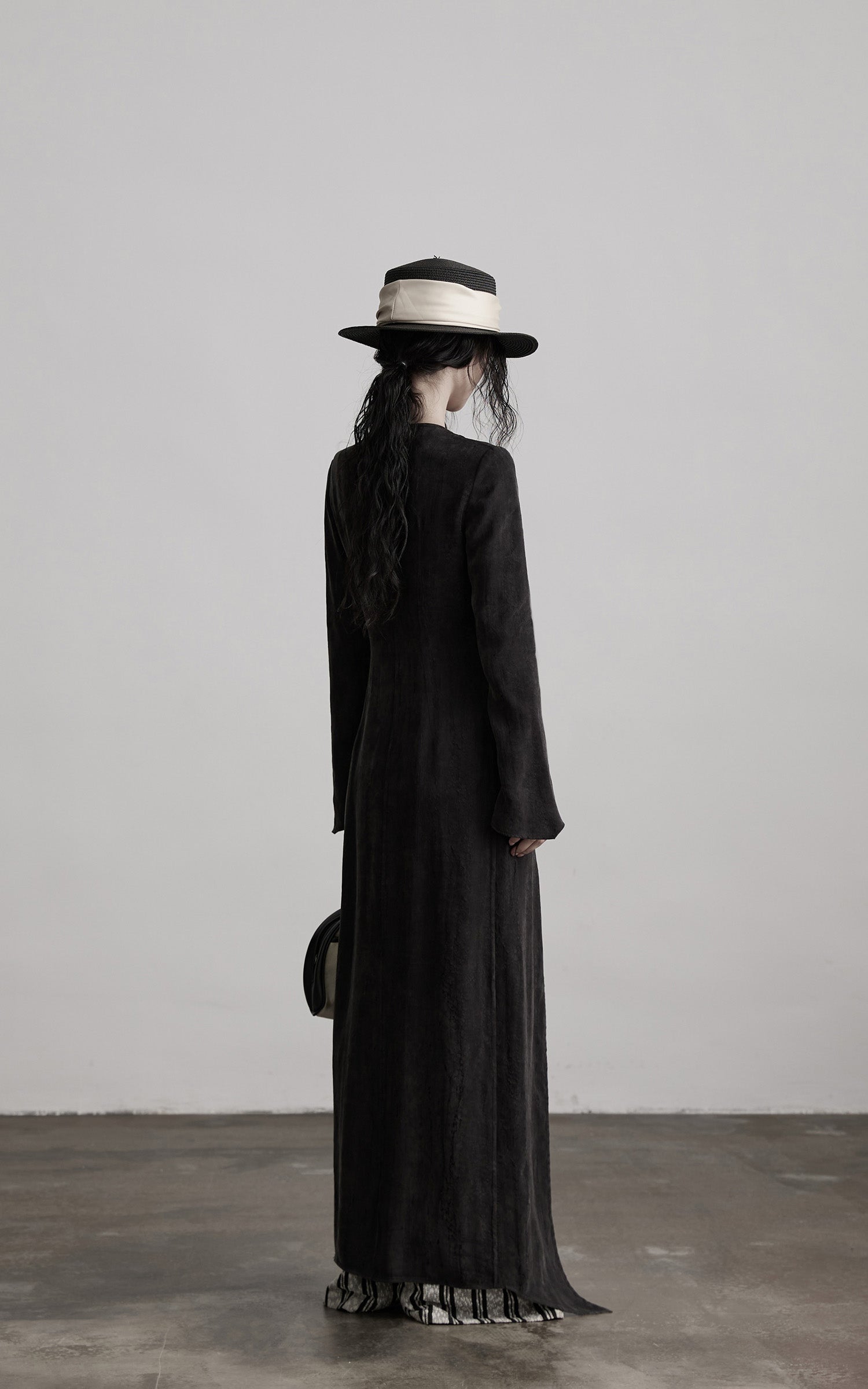 DOINDULGE Asymmetric Long Shirt Draped Textured Layer Deconstructed Minimal Design