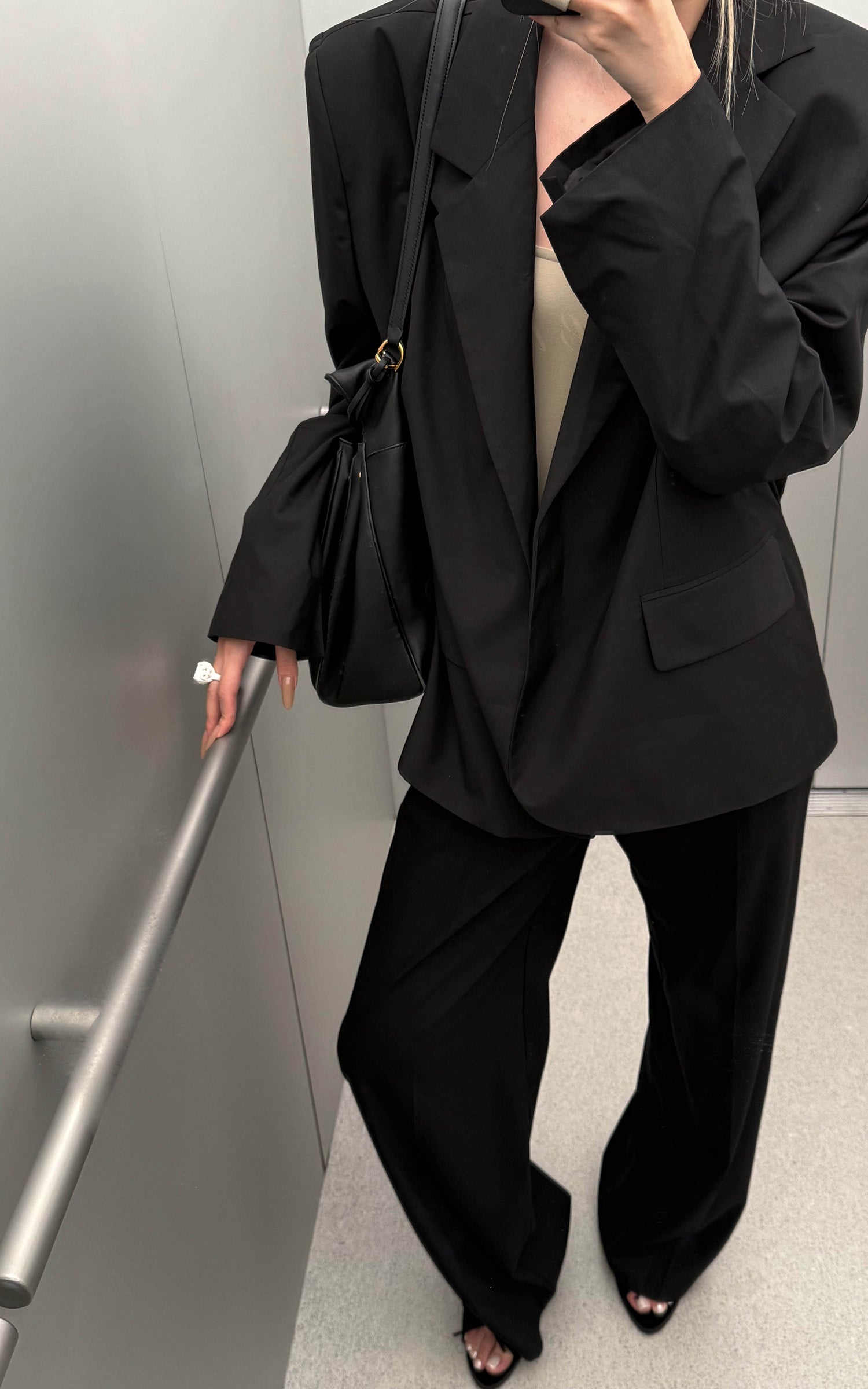 Rase le sol Suit Set Relaxed Straight Pants and Structured Blazer