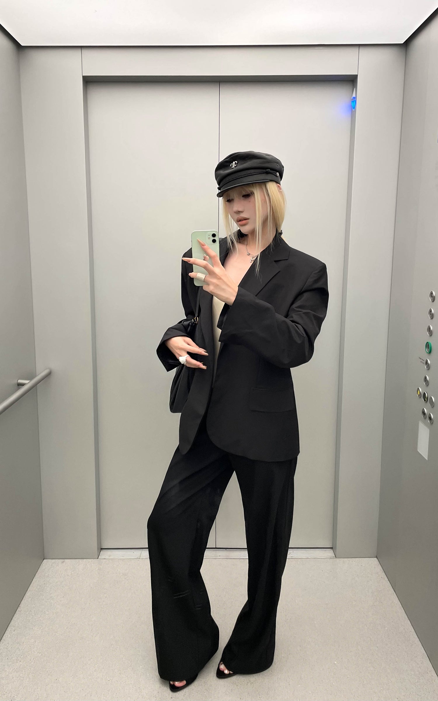 Rase le sol Suit Set Relaxed Straight Pants and Structured Blazer