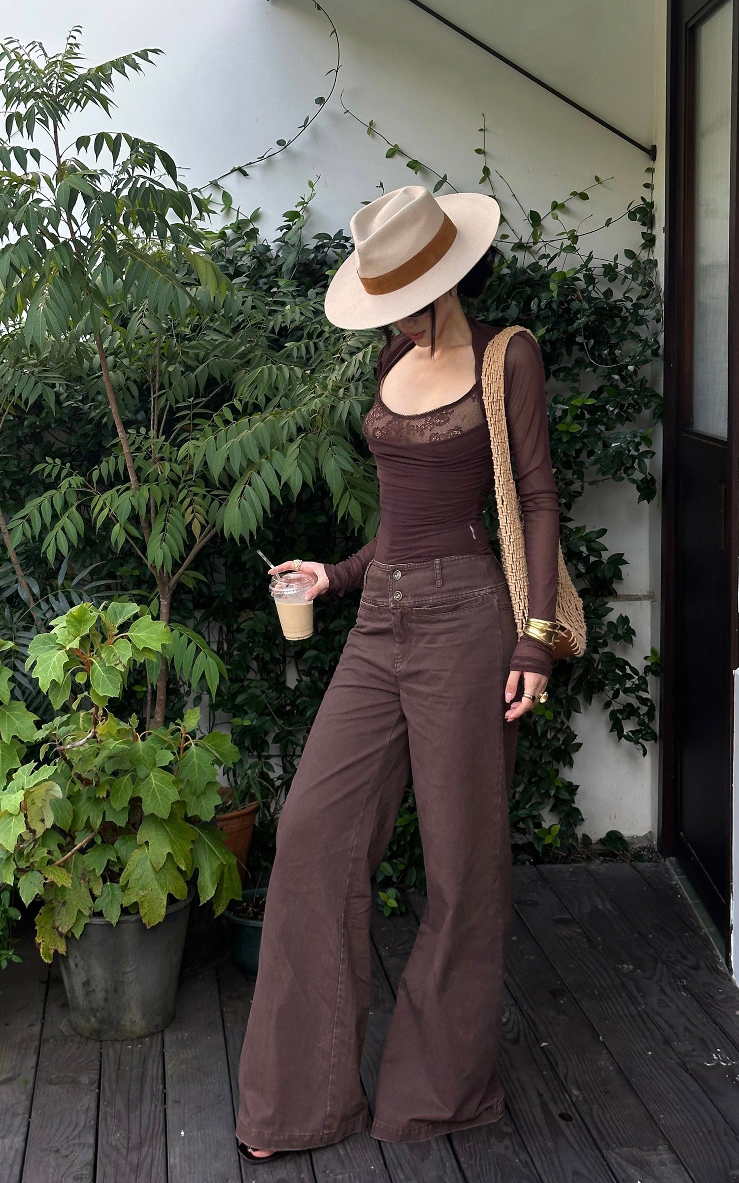 ROVENTE Wide Leg High Waist Pants – Relaxed Silhouette with Double Button Detail