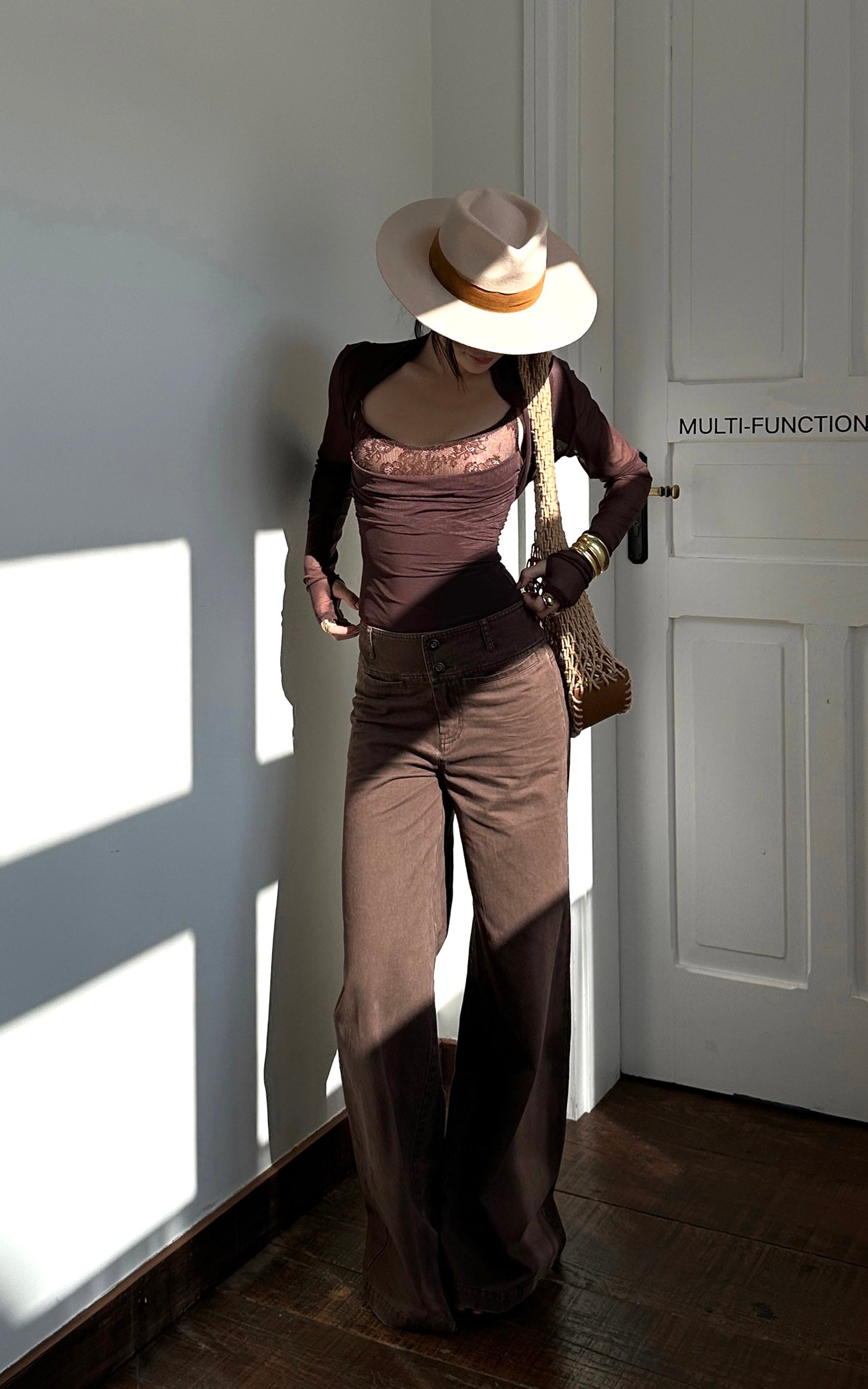 ROVENTE Wide Leg High Waist Pants – Relaxed Silhouette with Double Button Detail