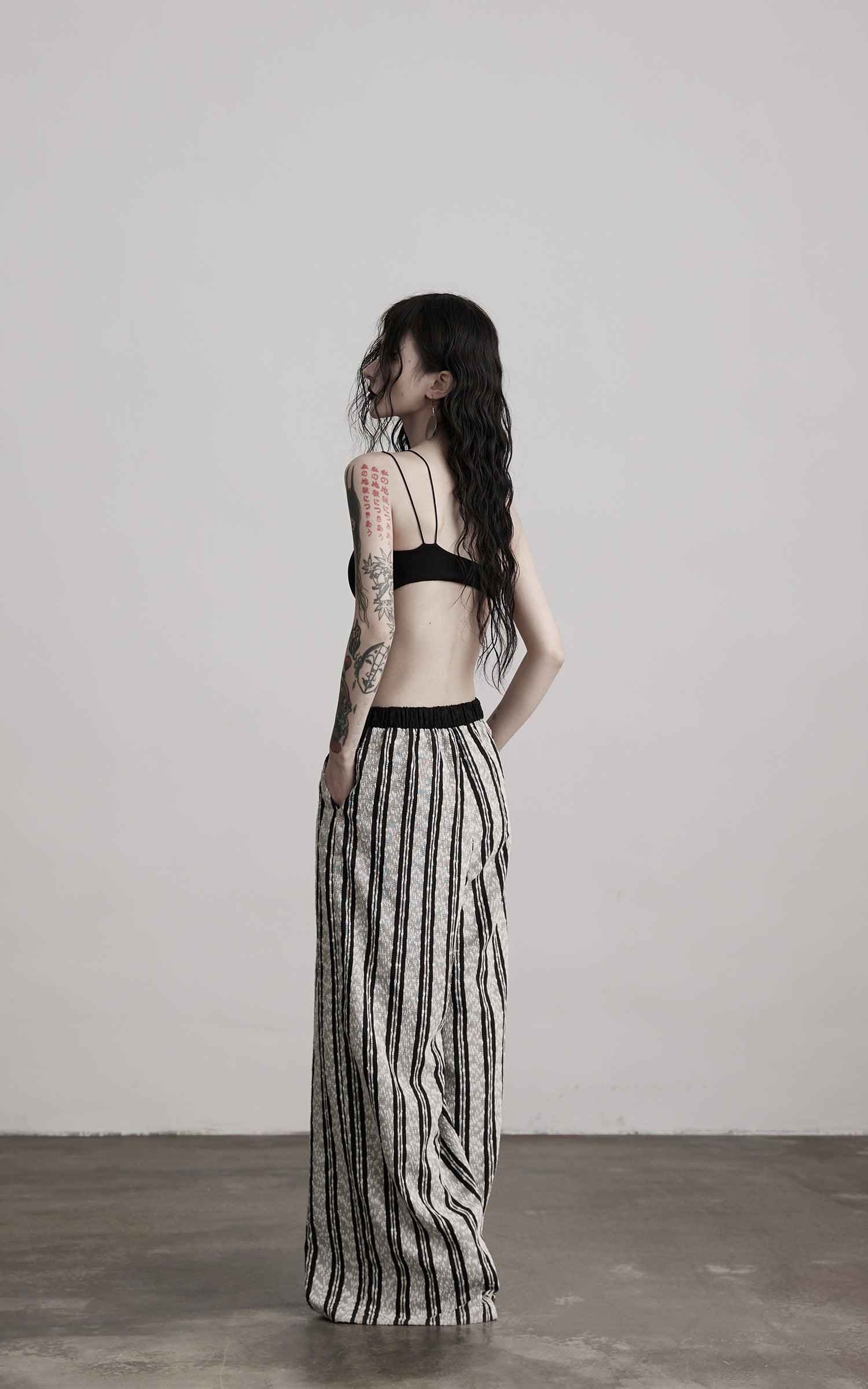 DOINDULGE Lace Strapless Crop Top with Beaded Halter Detail