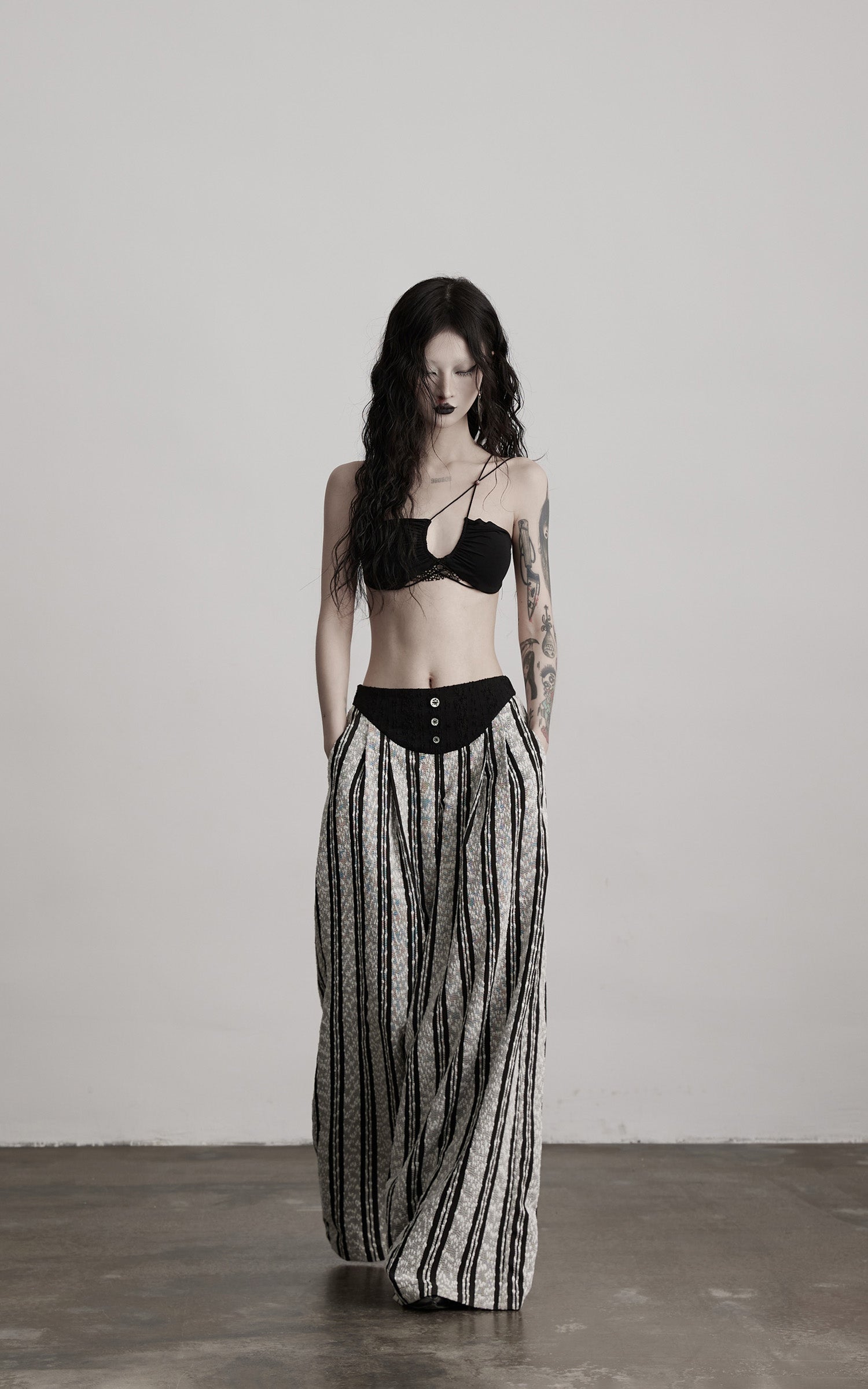 DOINDULGE Lace Strapless Crop Top with Beaded Halter Detail