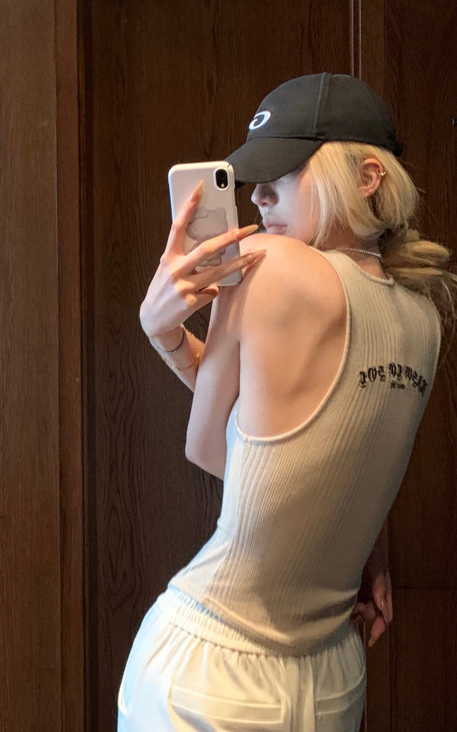 Rase le sol Ribbed Embroidered Tank Top