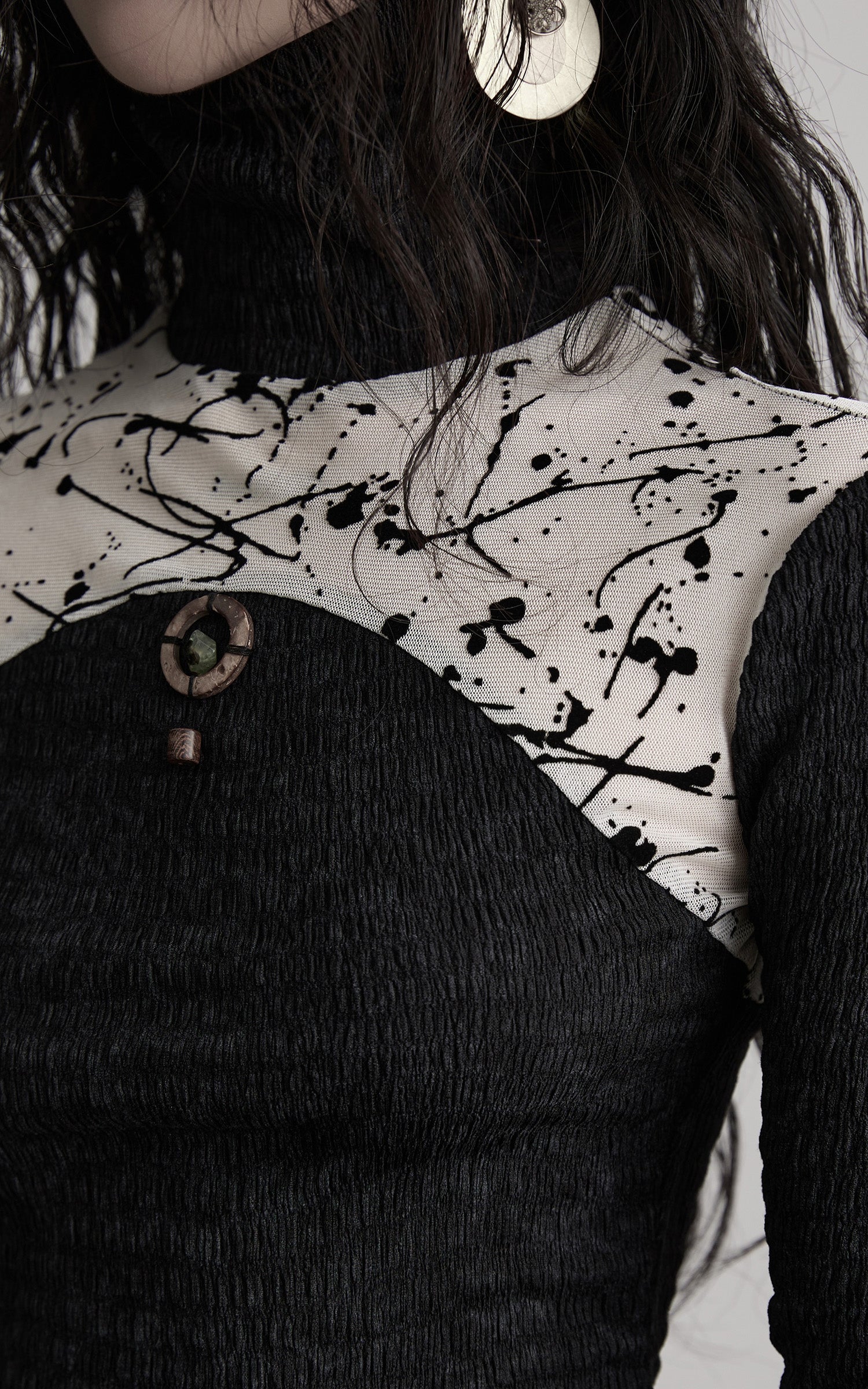 DOINDULGE Contrast Splatter Panel High Neck Long Sleeve T-Shirt