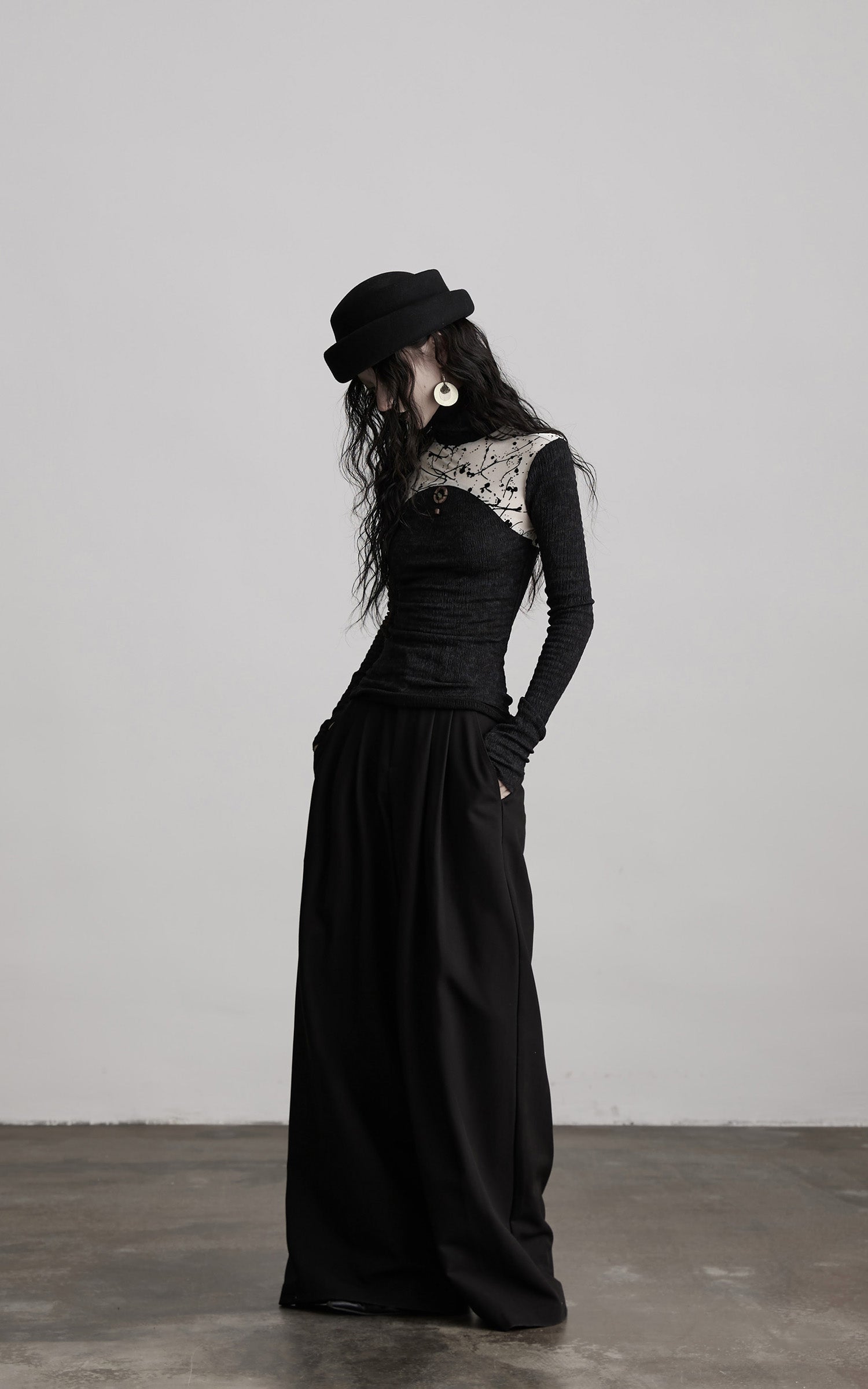 DOINDULGE Contrast Splatter Panel High Neck Long Sleeve T-Shirt