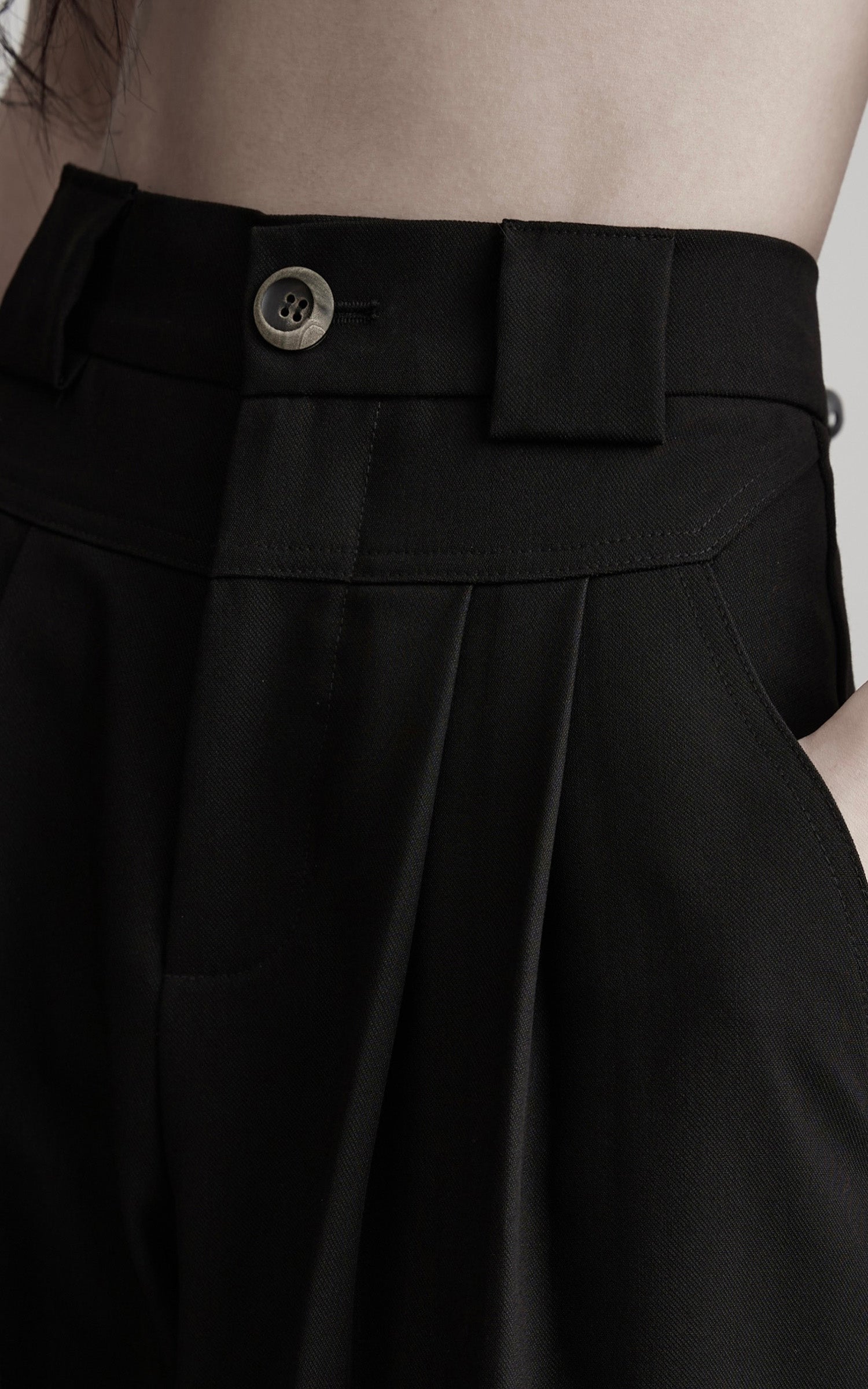 DOINDULGE Wide Leg Pleated Trousers with Structured Waistband