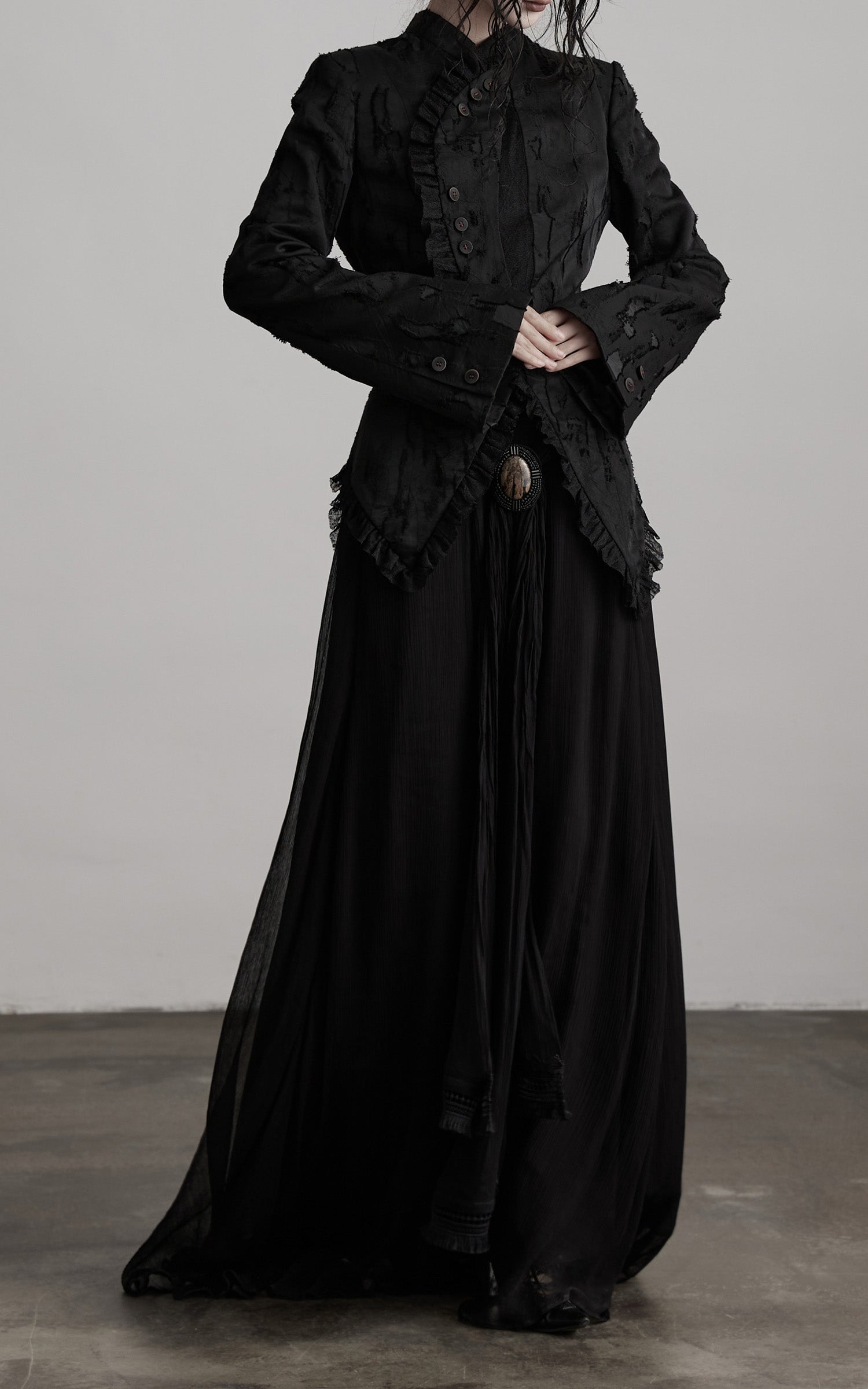 DOINDULGE Textured Asymmetric Blazer with Ruffled Edge and Fitted Silhouette