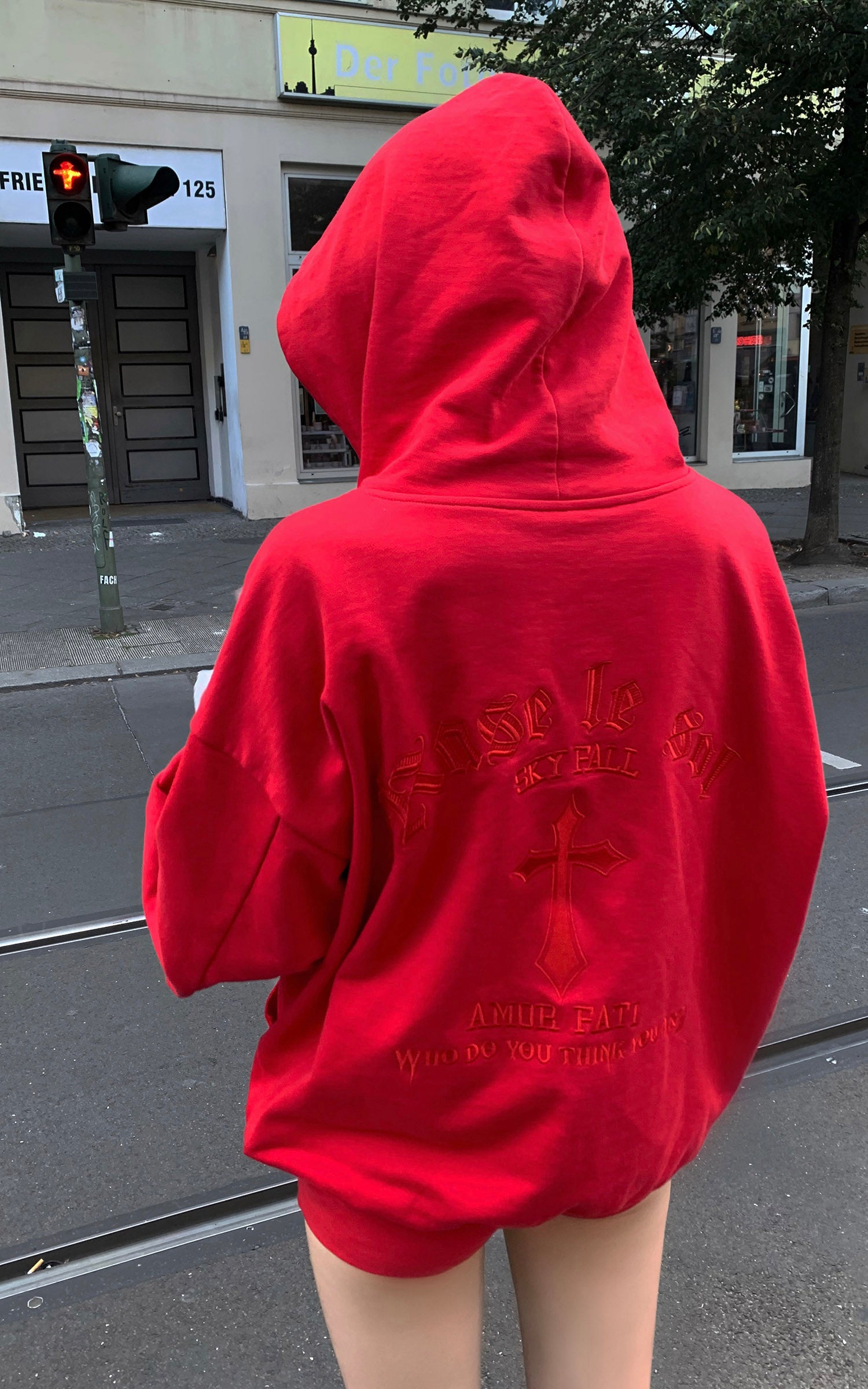 Rase le sol Red Embroidered Zip Hoodie &amp; Shorts Set