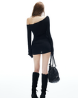 IAMXIAA Asymmetric Knit One Shoulder Long Sleeve Top