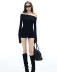 IAMXIAA Asymmetric Knit One Shoulder Long Sleeve Top