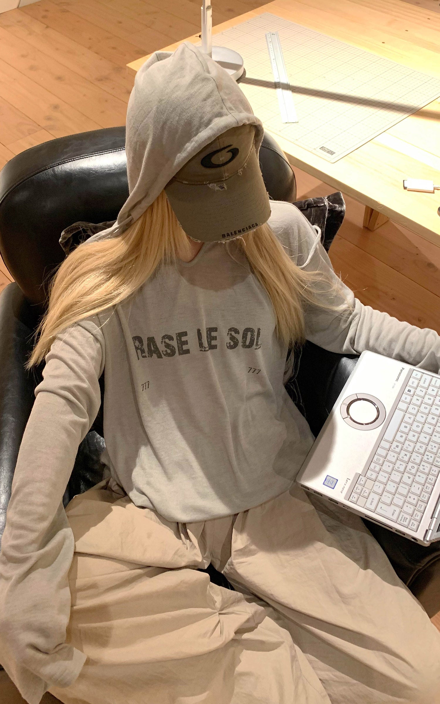 Rase le sol グレー フード付き プリント 長袖Tシャツ