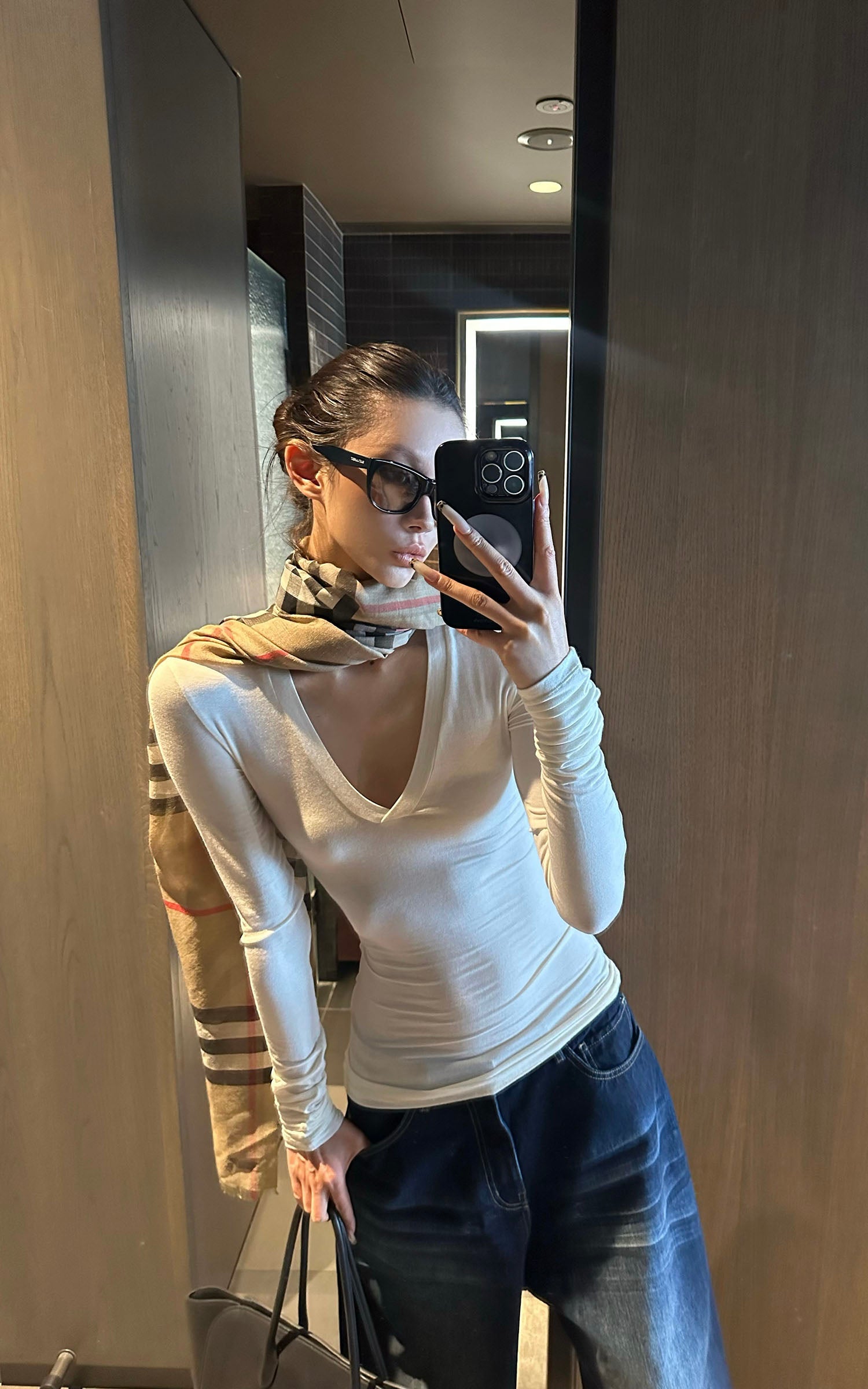 0122stepll Haut à manches longues et col en V profond