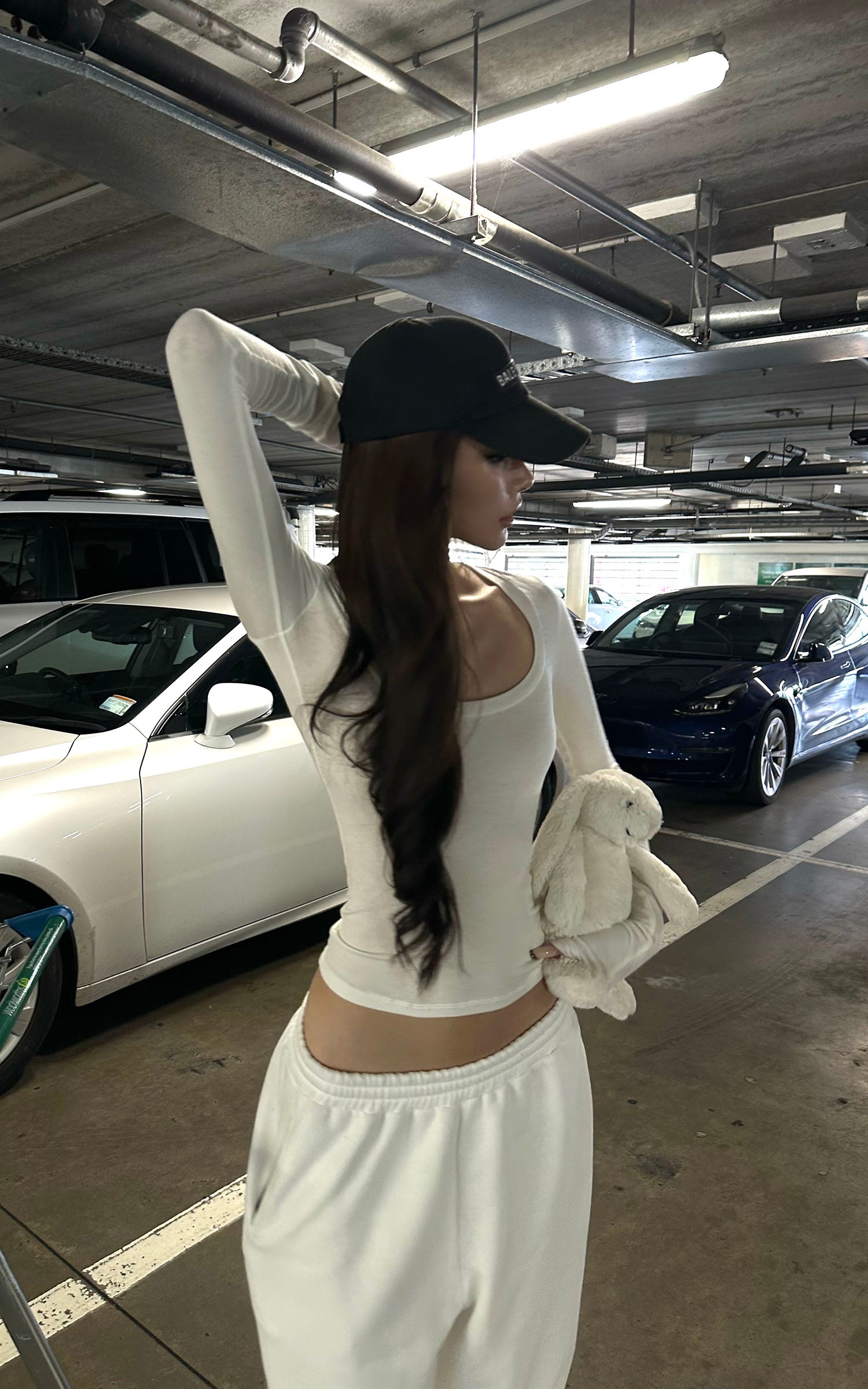 0122stepll Structured Shoulder Long Sleeve Top