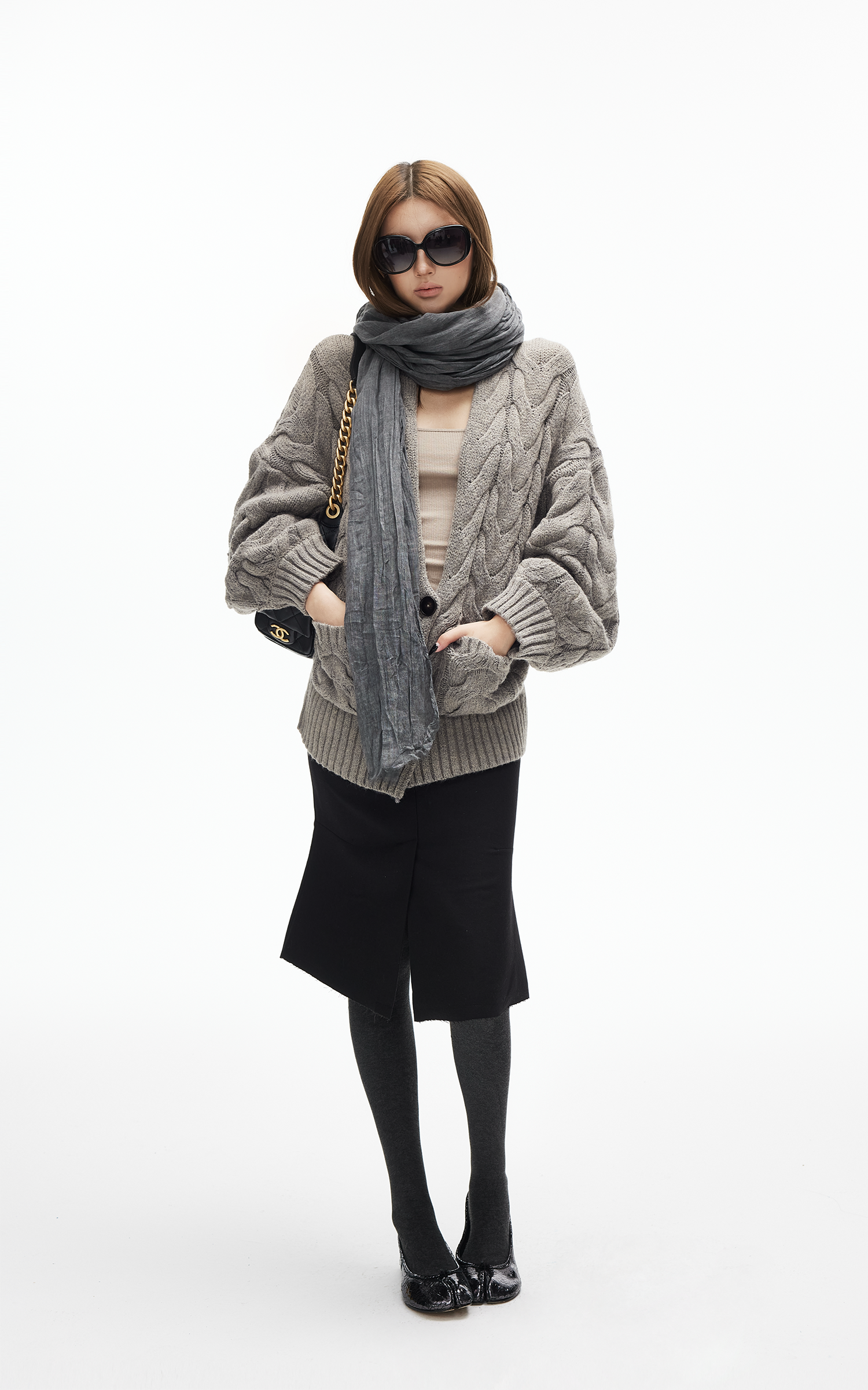 IAMXIAA Cable Knit Button Cardigan Relaxed Fit