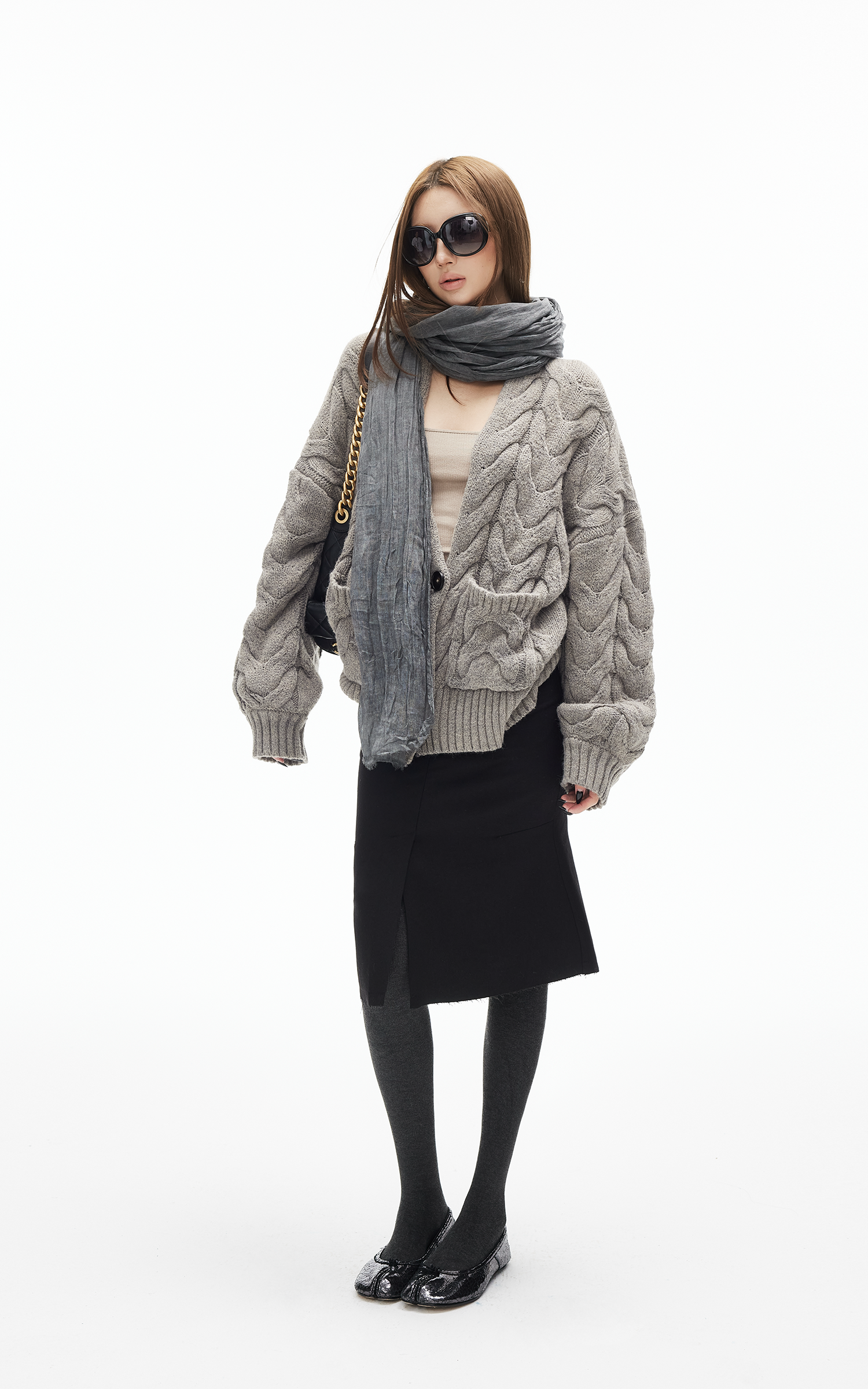 IAMXIAA Cable Knit Button Cardigan Relaxed Fit